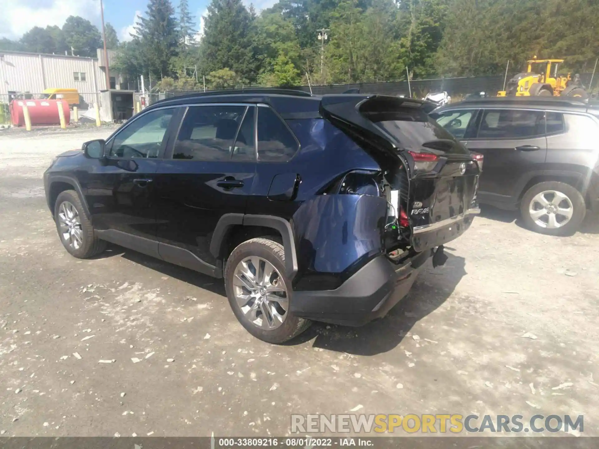 3 Photograph of a damaged car 2T3A1RFV2LW115563 TOYOTA RAV4 2020