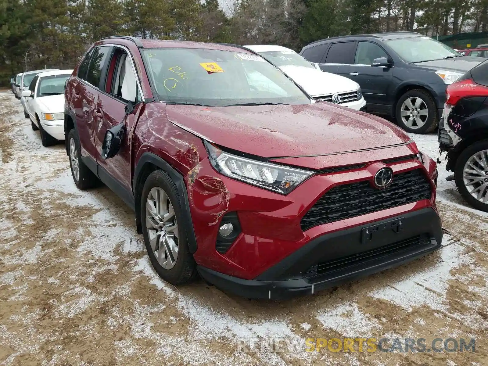 1 Фотография поврежденного автомобиля 2T3A1RFV2LW133237 TOYOTA RAV4 2020