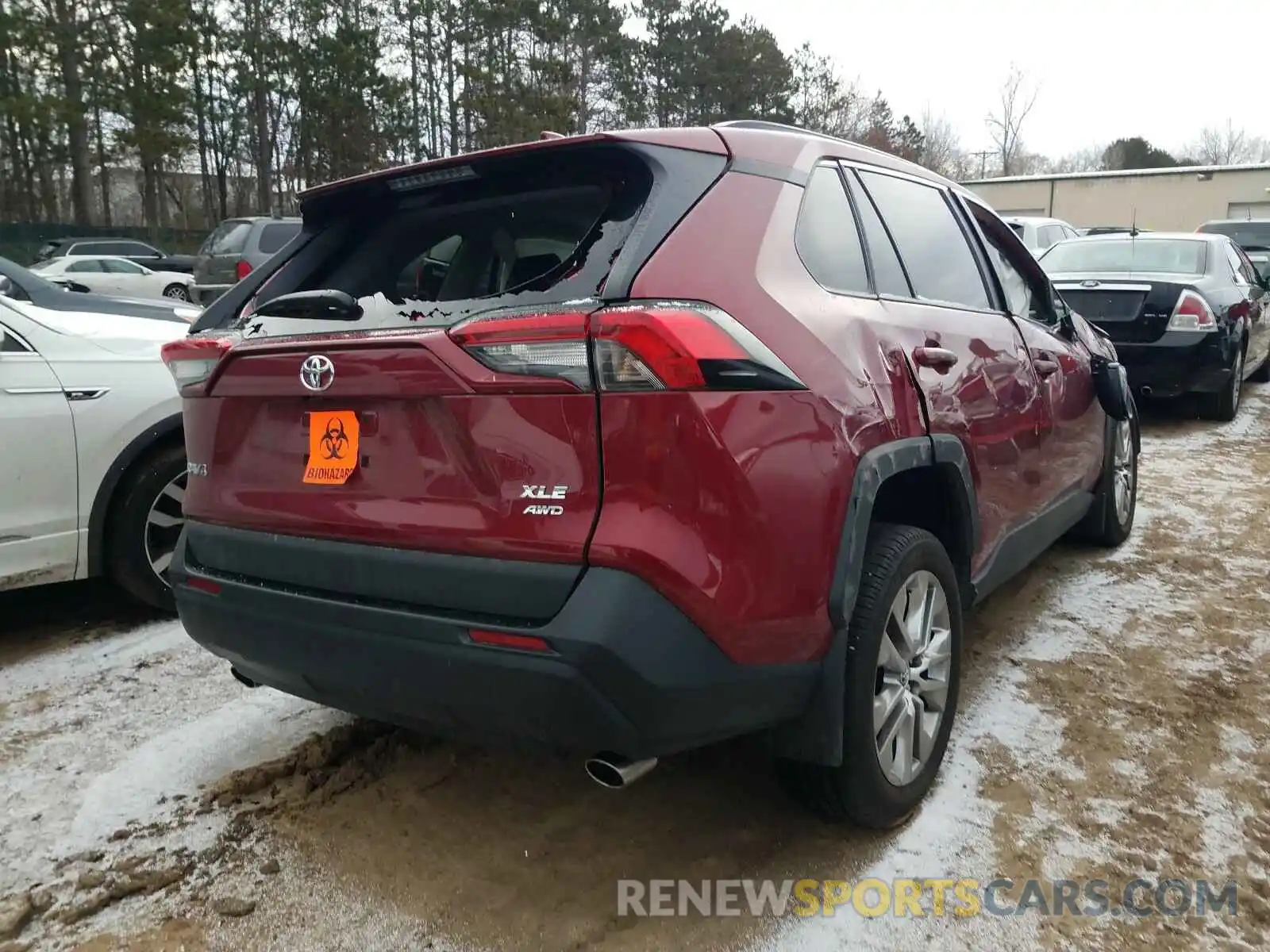 4 Photograph of a damaged car 2T3A1RFV2LW133237 TOYOTA RAV4 2020