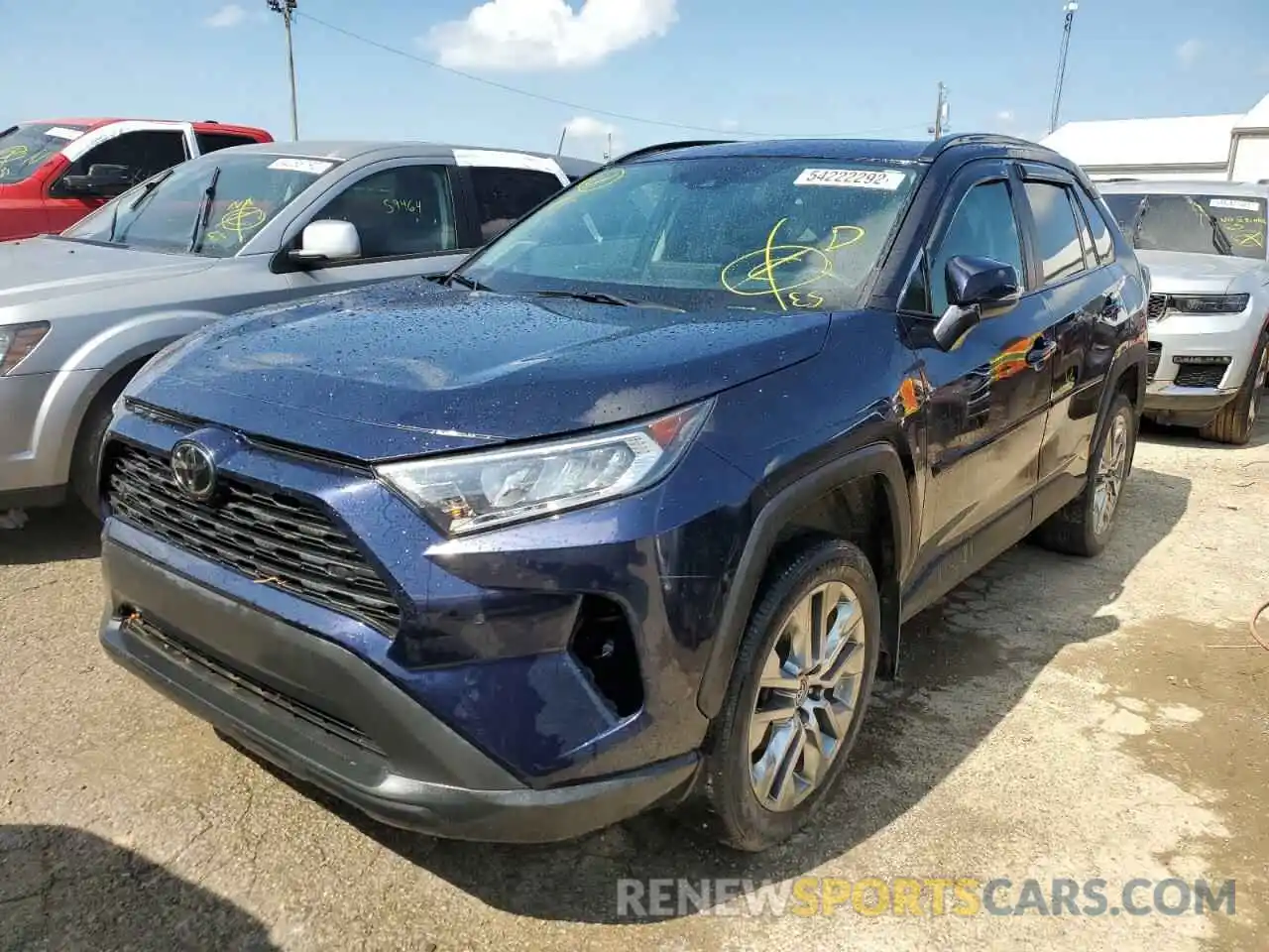 2 Photograph of a damaged car 2T3A1RFV3LC077942 TOYOTA RAV4 2020