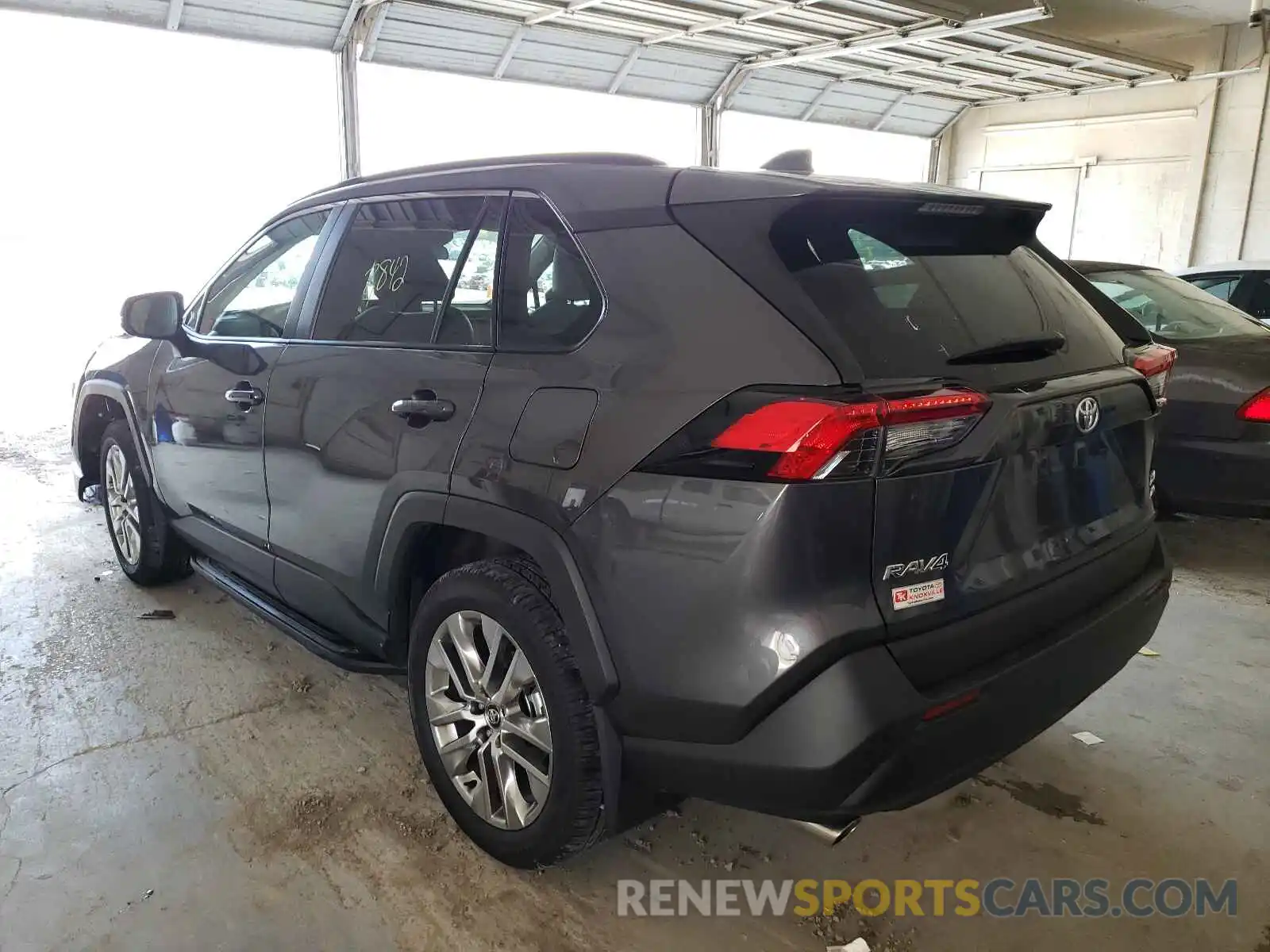 3 Photograph of a damaged car 2T3A1RFV3LC112947 TOYOTA RAV4 2020