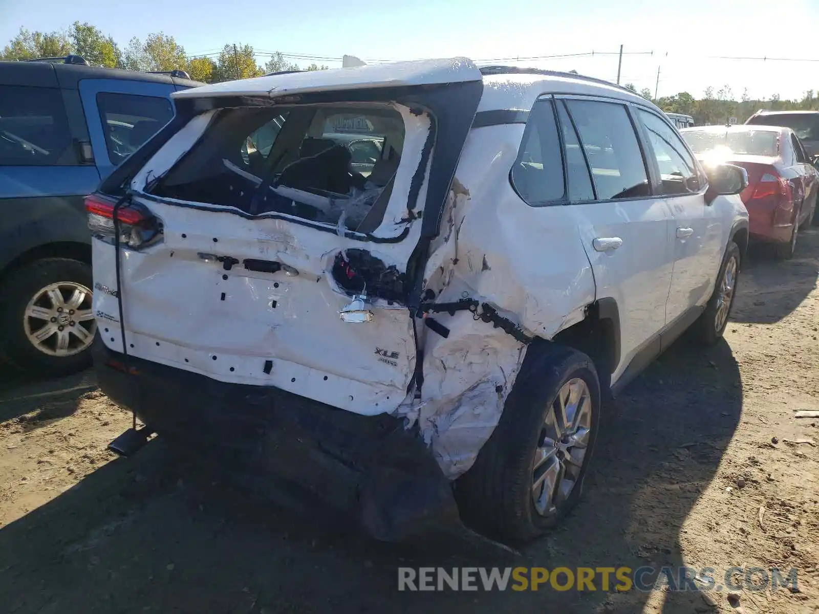 9 Photograph of a damaged car 2T3A1RFV3LC122717 TOYOTA RAV4 2020