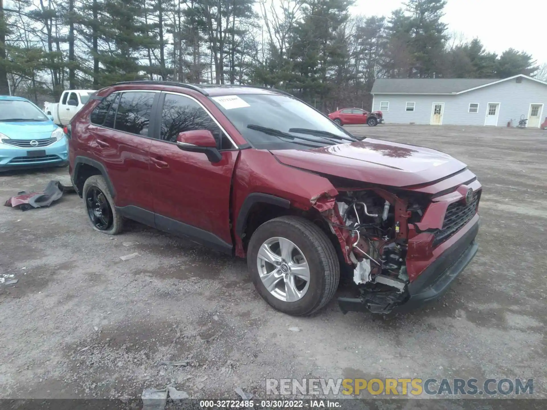 1 Photograph of a damaged car 2T3A1RFV3LW087692 TOYOTA RAV4 2020