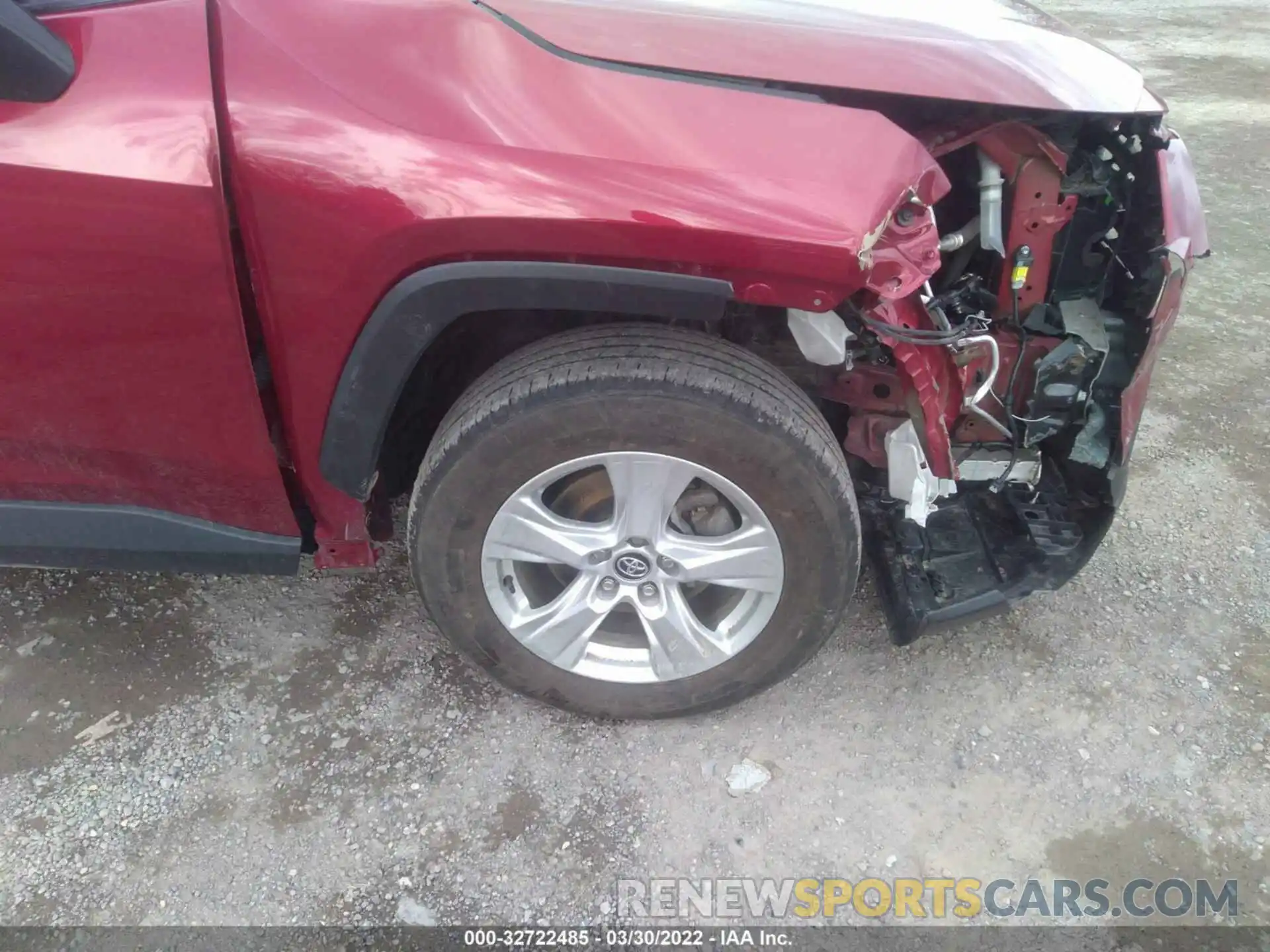 16 Photograph of a damaged car 2T3A1RFV3LW087692 TOYOTA RAV4 2020