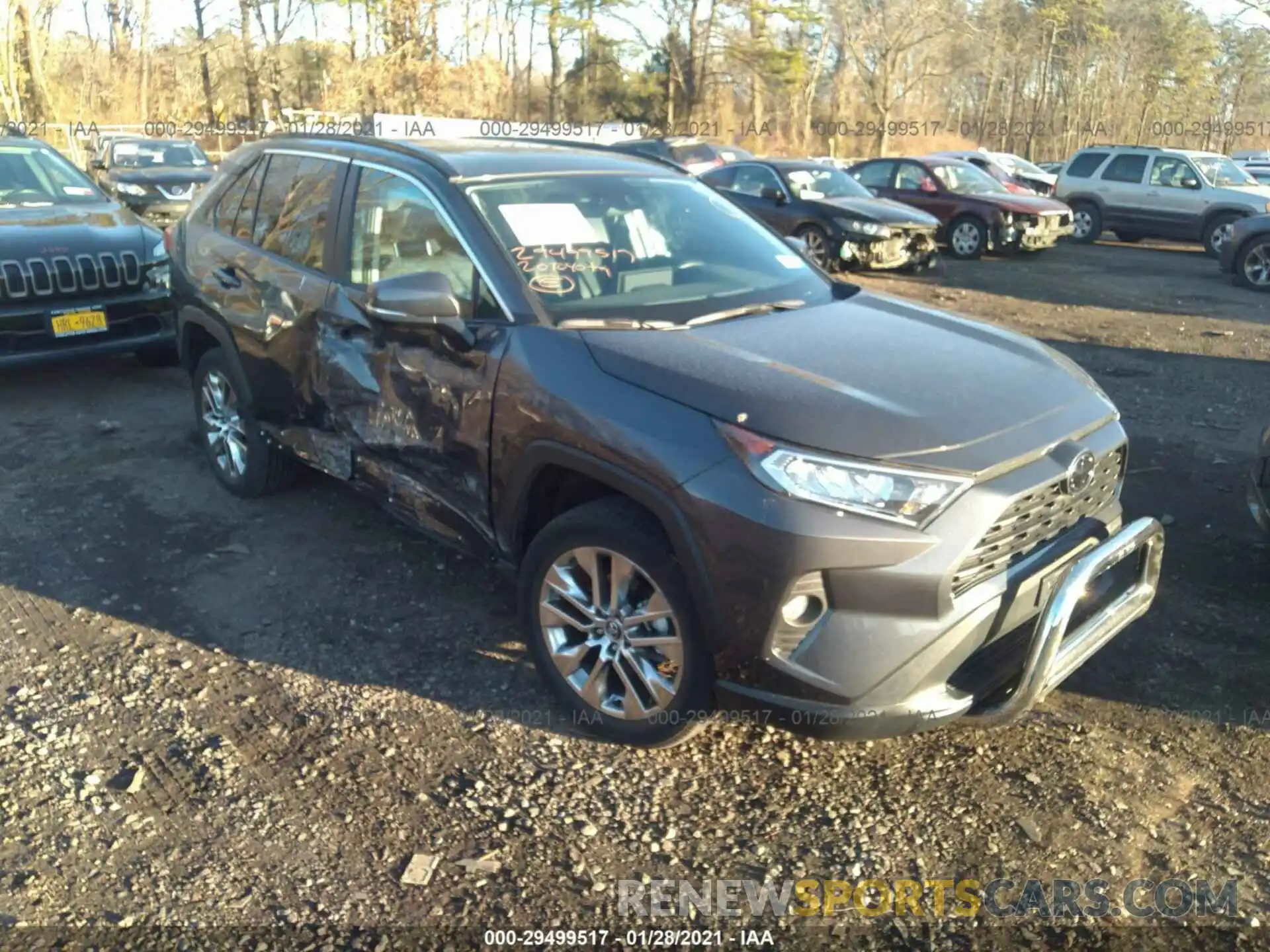 6 Photograph of a damaged car 2T3A1RFV3LW105561 TOYOTA RAV4 2020