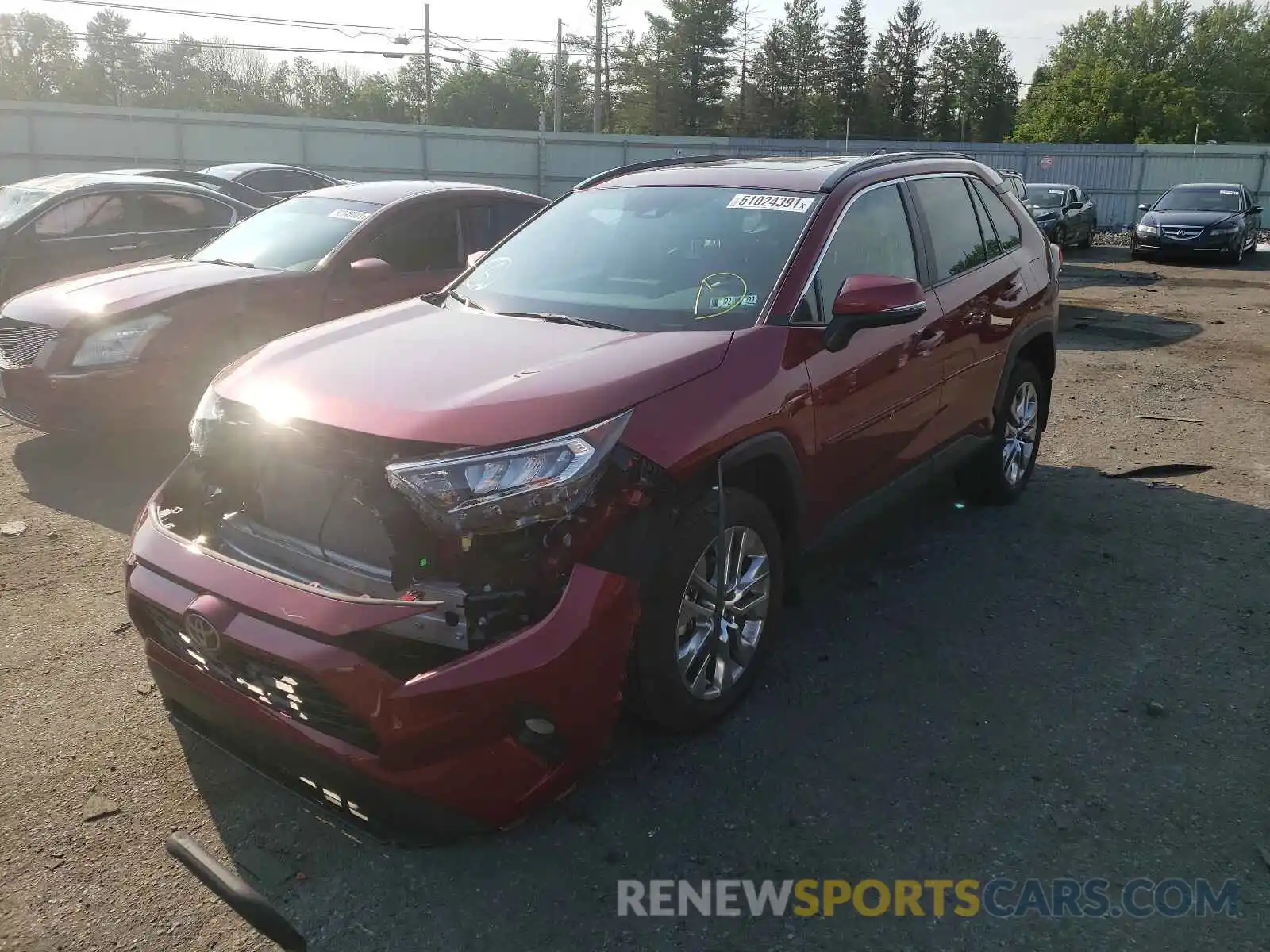 2 Photograph of a damaged car 2T3A1RFV3LW115670 TOYOTA RAV4 2020