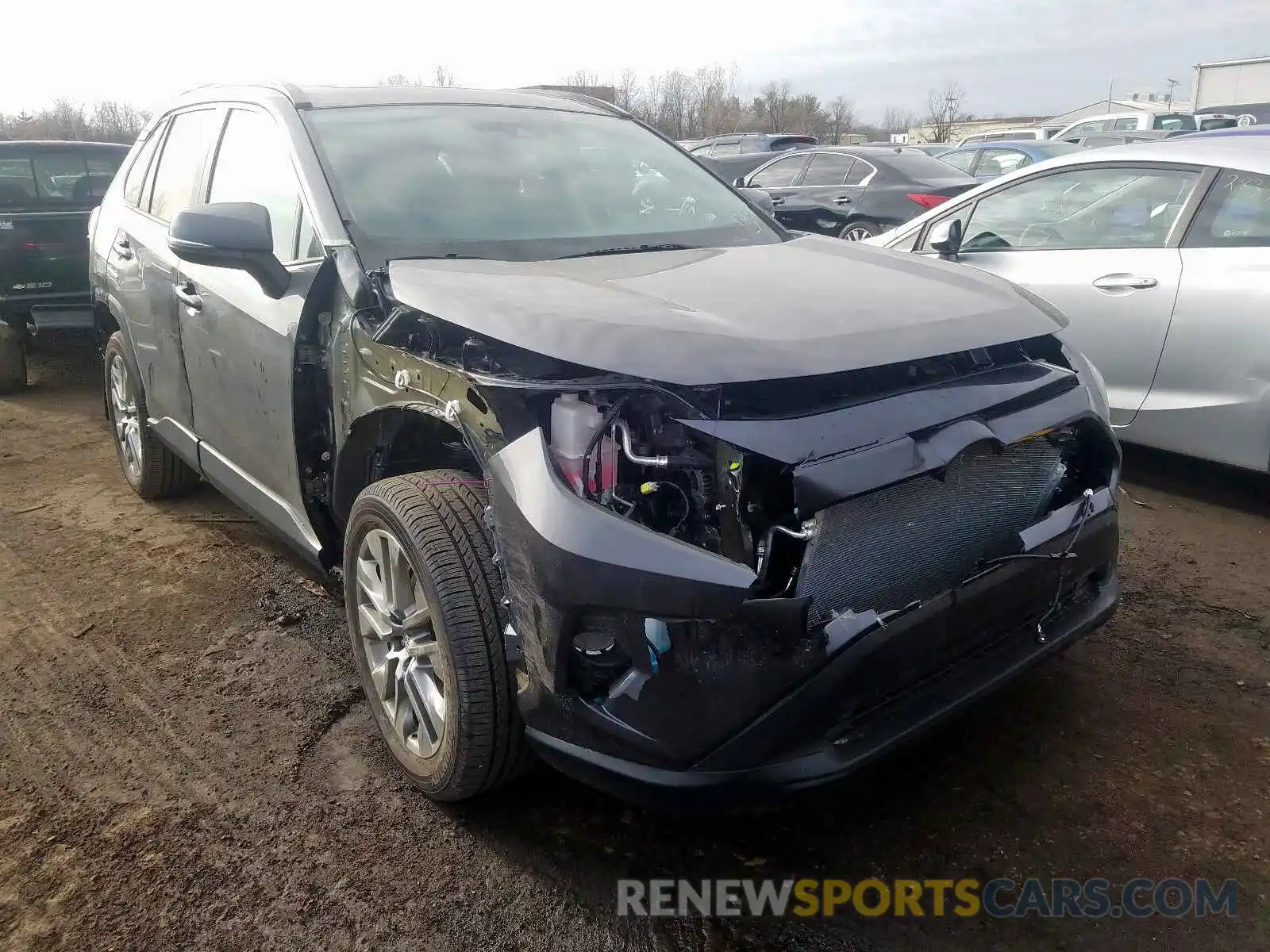 1 Photograph of a damaged car 2T3A1RFV4LC062883 TOYOTA RAV4 2020