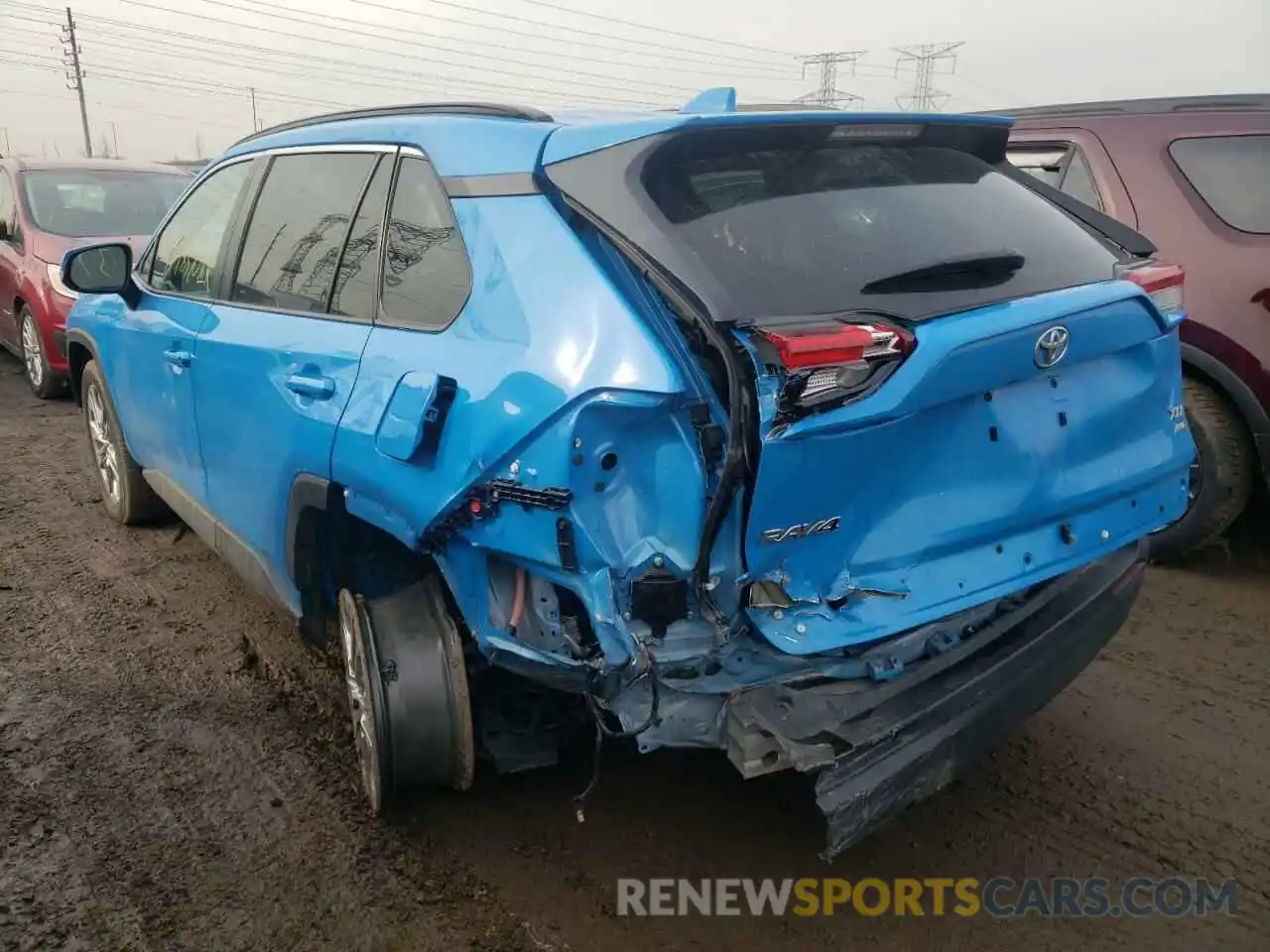 3 Photograph of a damaged car 2T3A1RFV4LC128008 TOYOTA RAV4 2020