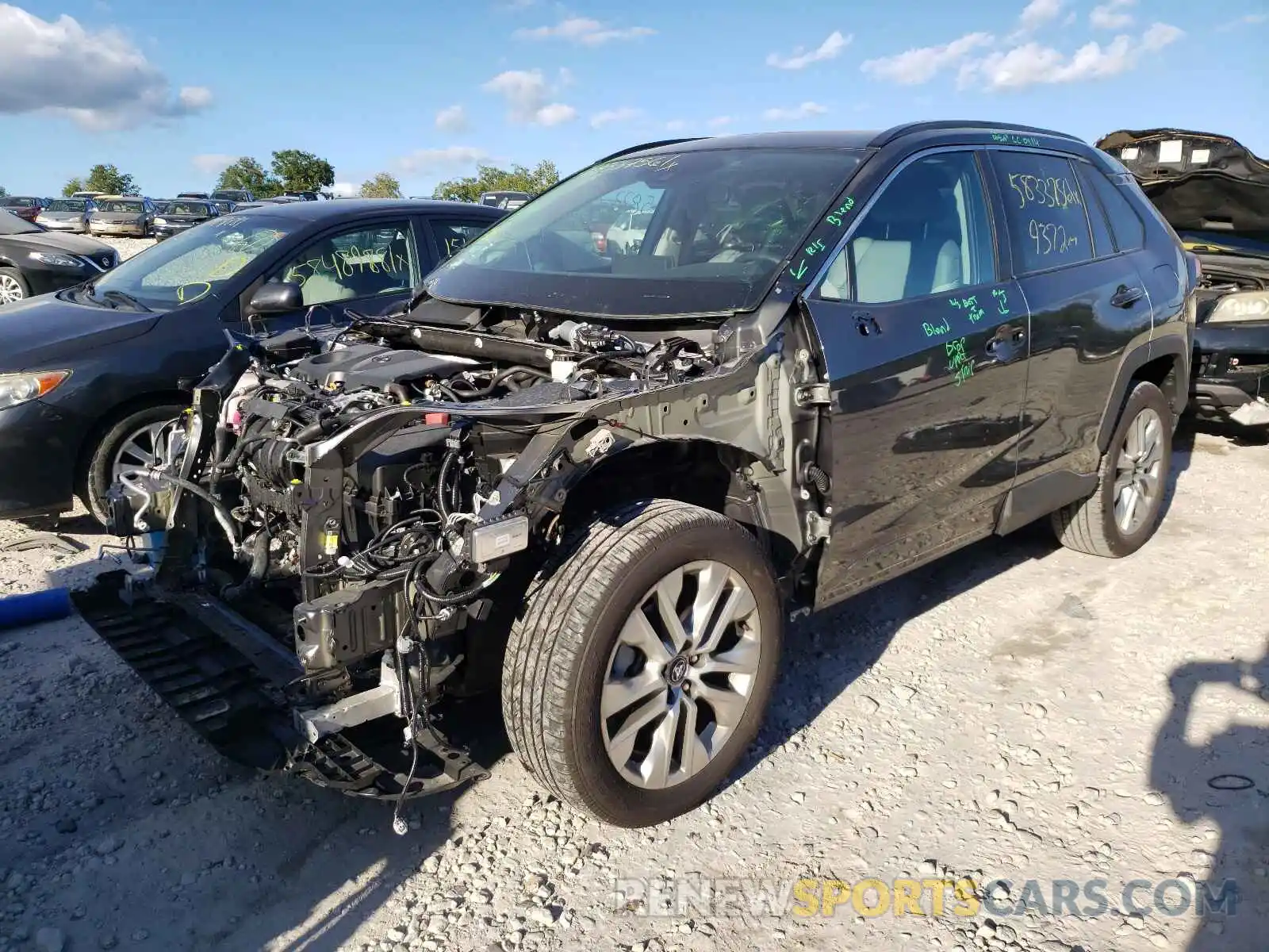 2 Photograph of a damaged car 2T3A1RFV4LC134634 TOYOTA RAV4 2020