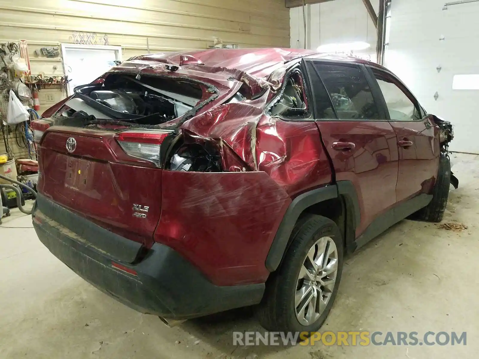 4 Photograph of a damaged car 2T3A1RFV4LW118576 TOYOTA RAV4 2020