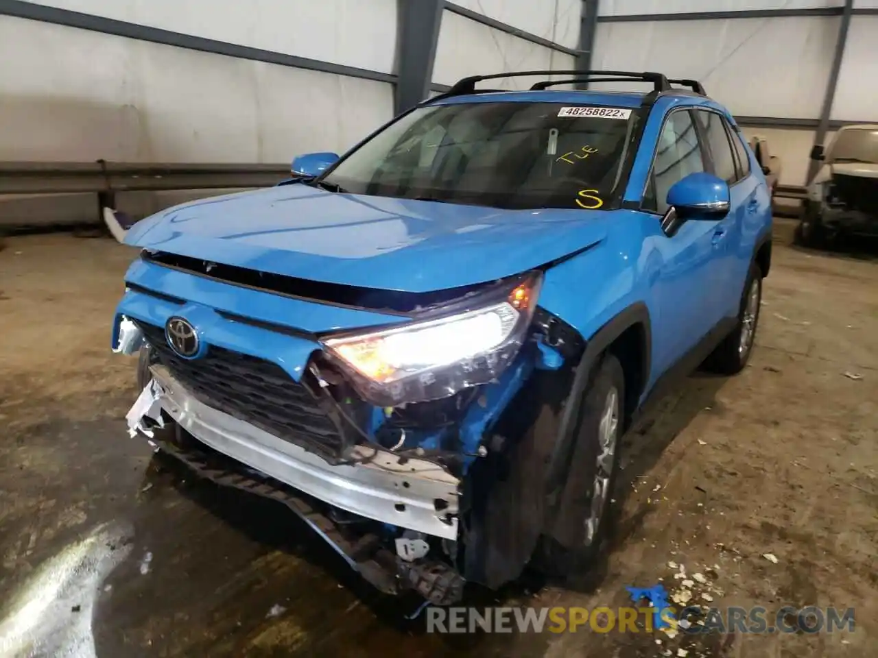 2 Photograph of a damaged car 2T3A1RFV5LC137235 TOYOTA RAV4 2020