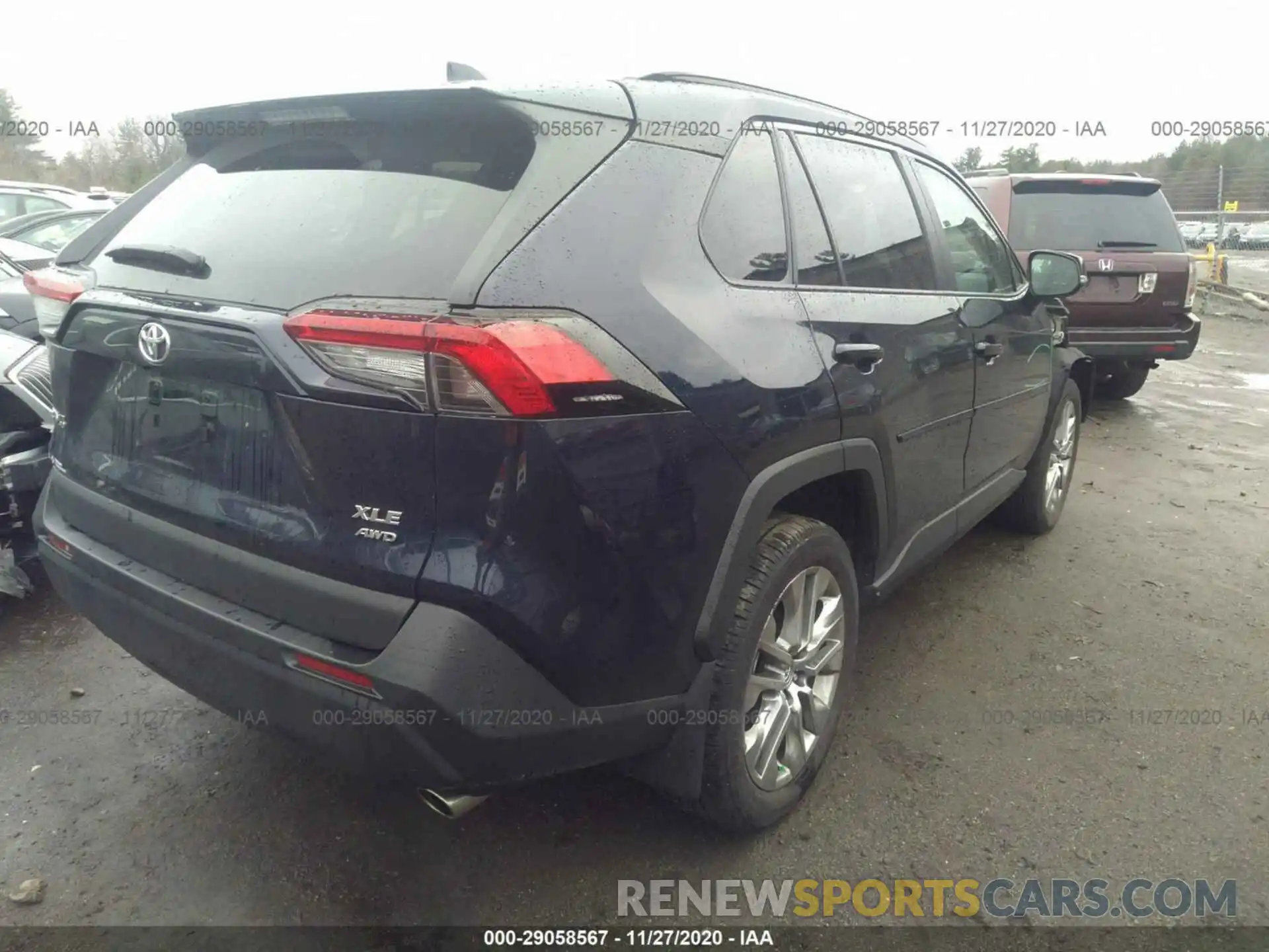 4 Photograph of a damaged car 2T3A1RFV5LW105903 TOYOTA RAV4 2020