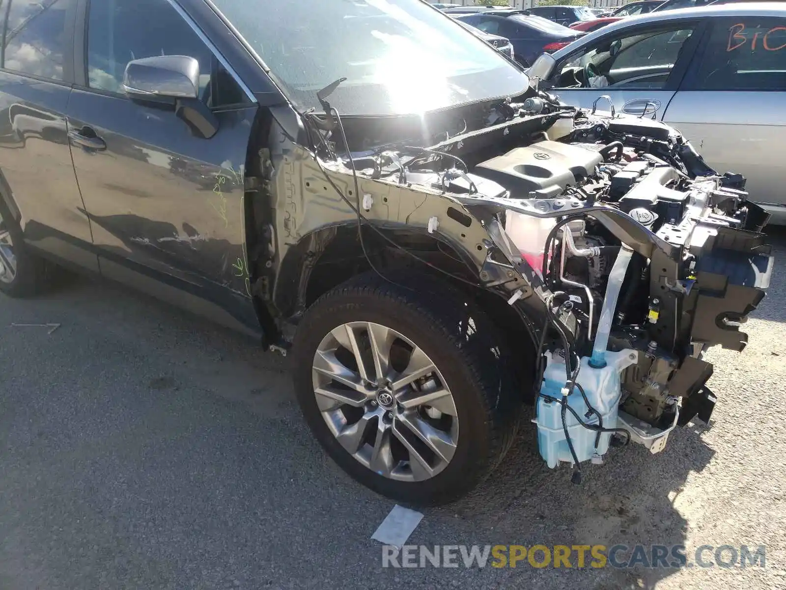 9 Photograph of a damaged car 2T3A1RFV6LC077952 TOYOTA RAV4 2020