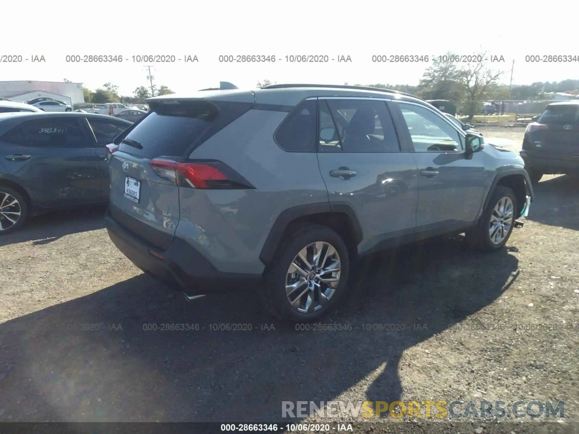 4 Photograph of a damaged car 2T3A1RFV6LC130228 TOYOTA RAV4 2020