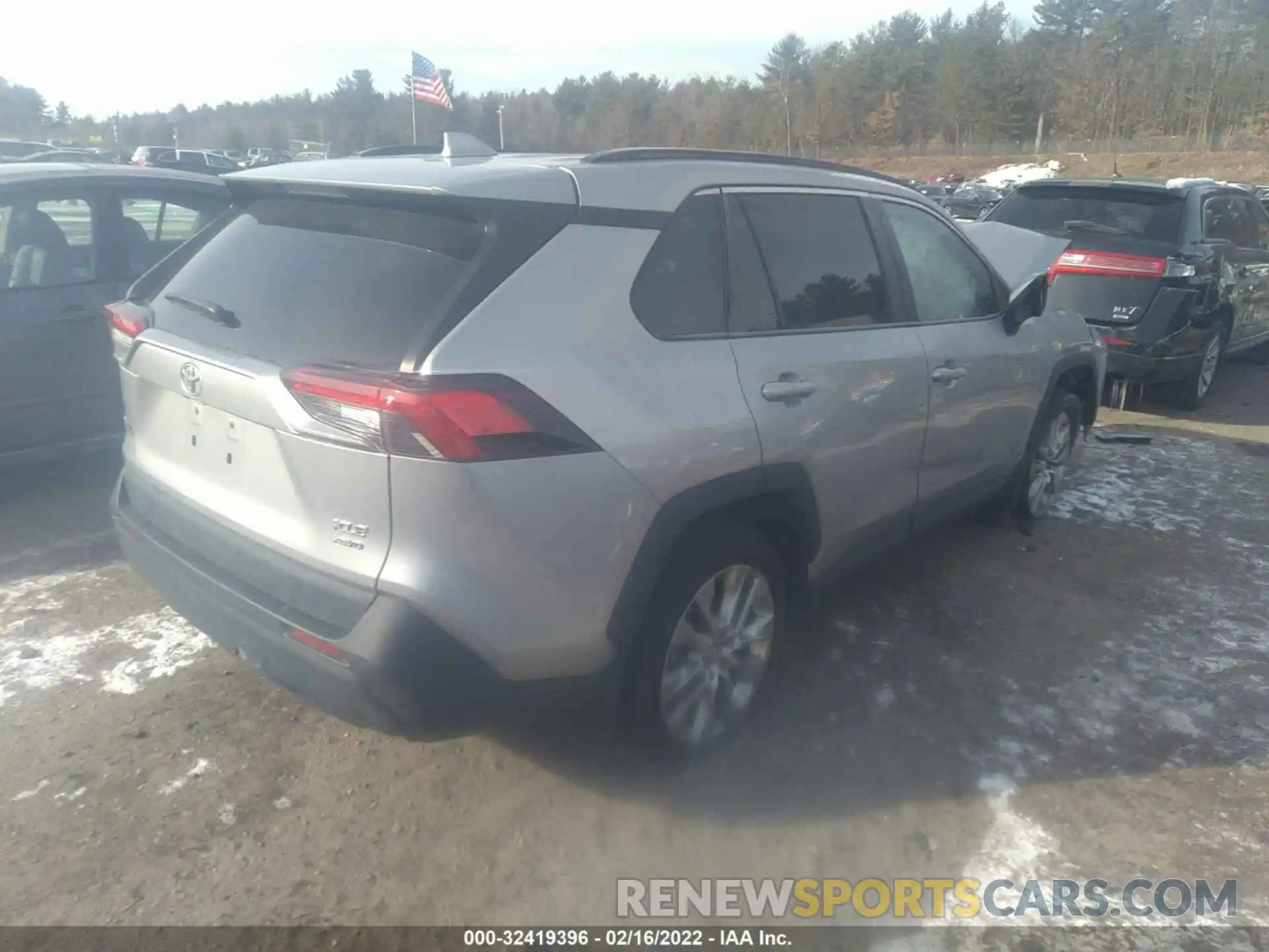 4 Фотография поврежденного автомобиля 2T3A1RFV6LC136630 TOYOTA RAV4 2020