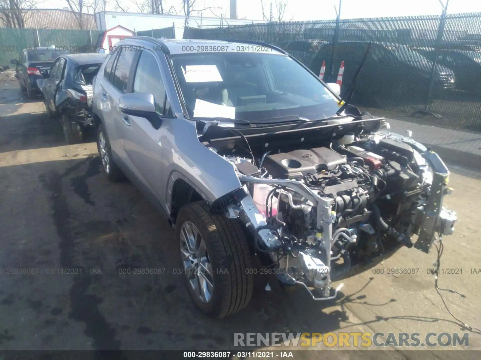 1 Photograph of a damaged car 2T3A1RFV6LW131393 TOYOTA RAV4 2020