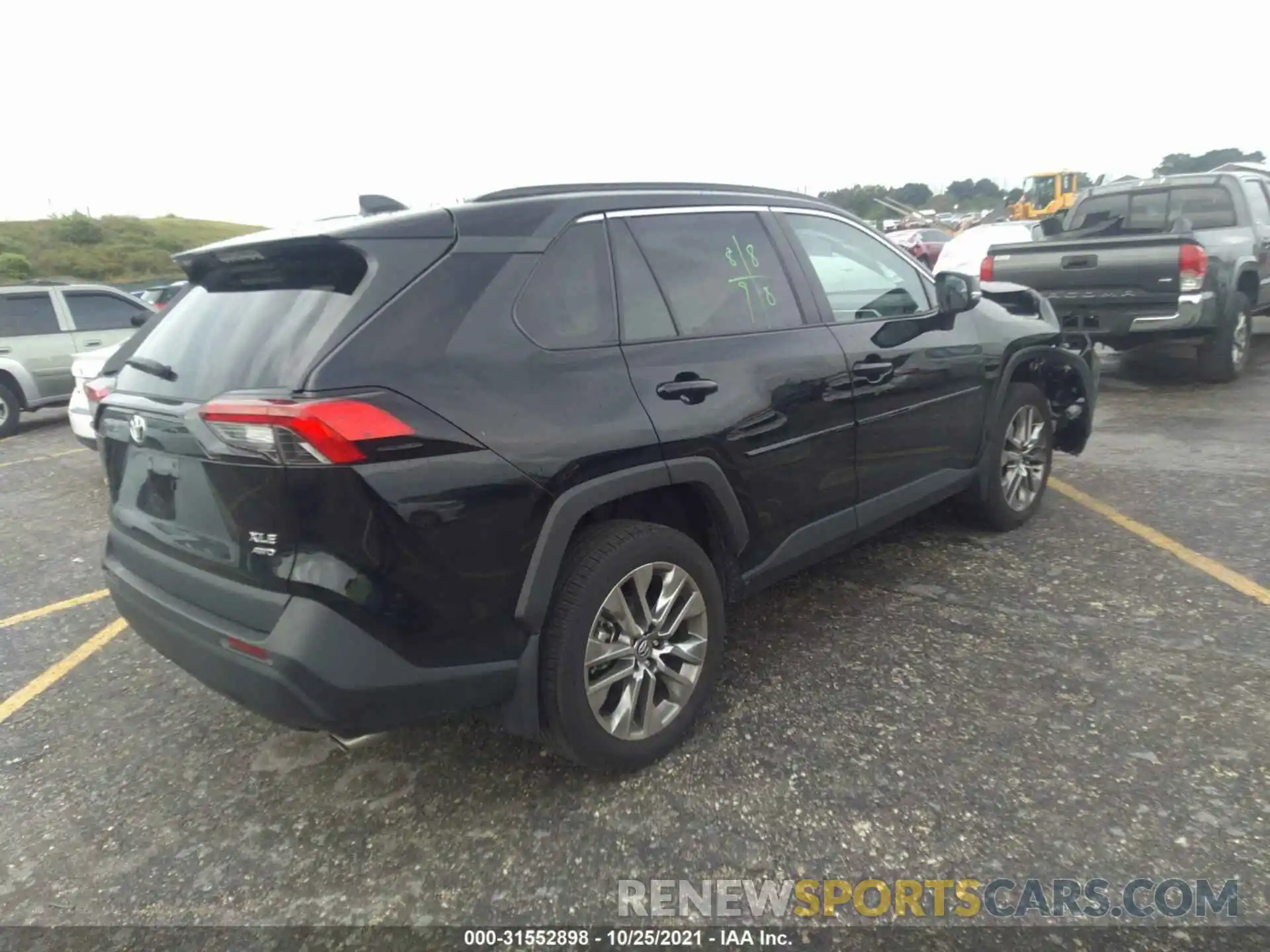 4 Photograph of a damaged car 2T3A1RFV7LC070816 TOYOTA RAV4 2020