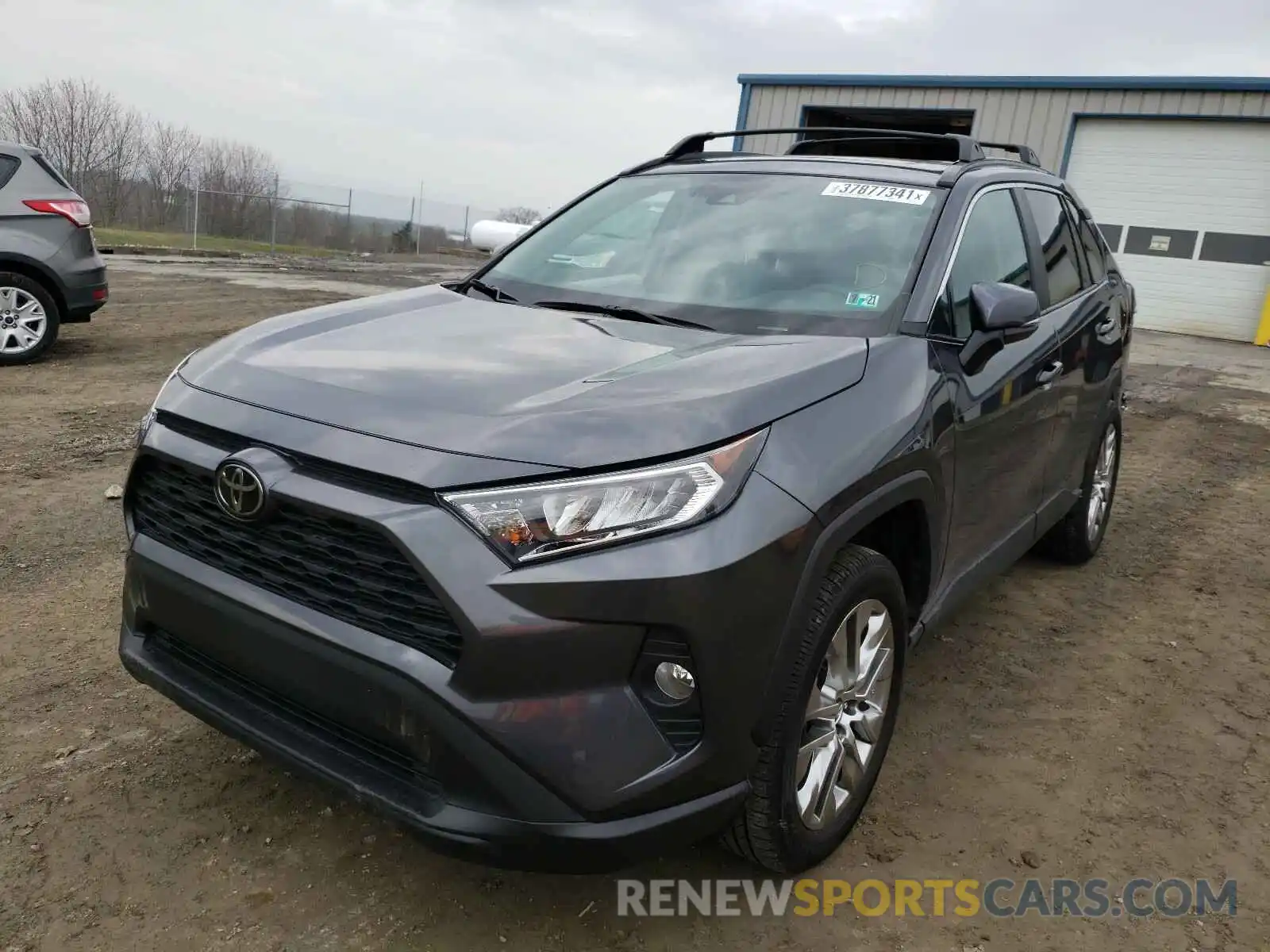 2 Photograph of a damaged car 2T3A1RFV7LC124843 TOYOTA RAV4 2020