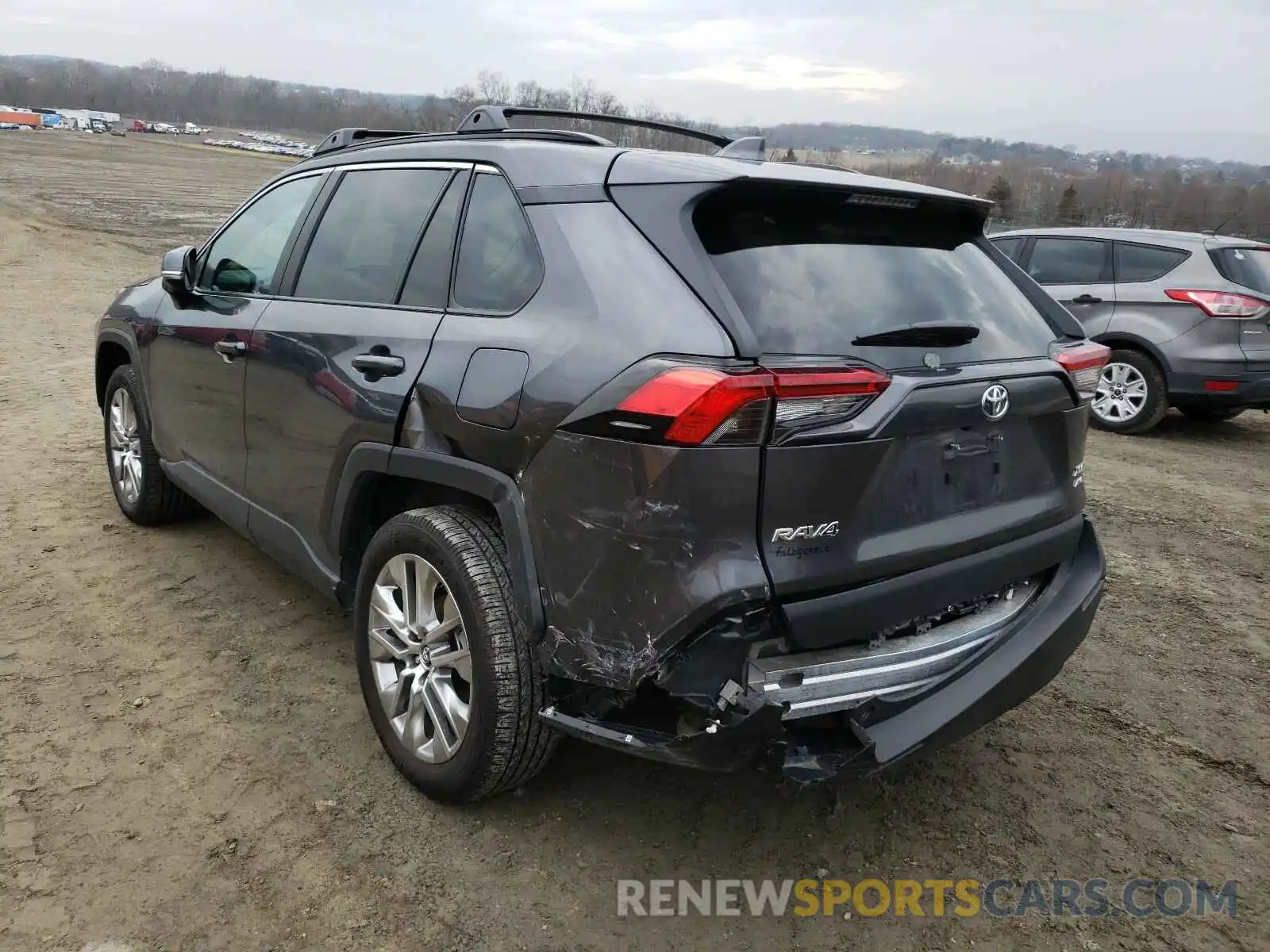 3 Photograph of a damaged car 2T3A1RFV7LC124843 TOYOTA RAV4 2020