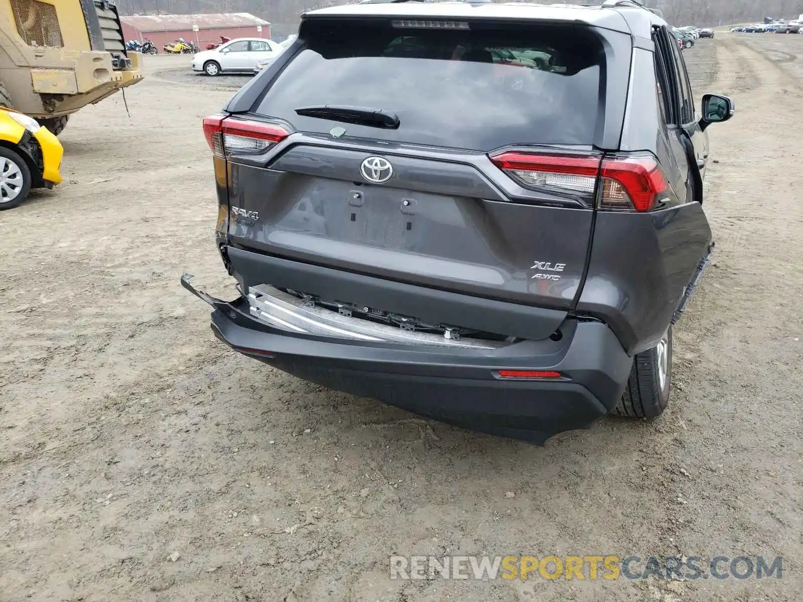 9 Photograph of a damaged car 2T3A1RFV7LC124843 TOYOTA RAV4 2020