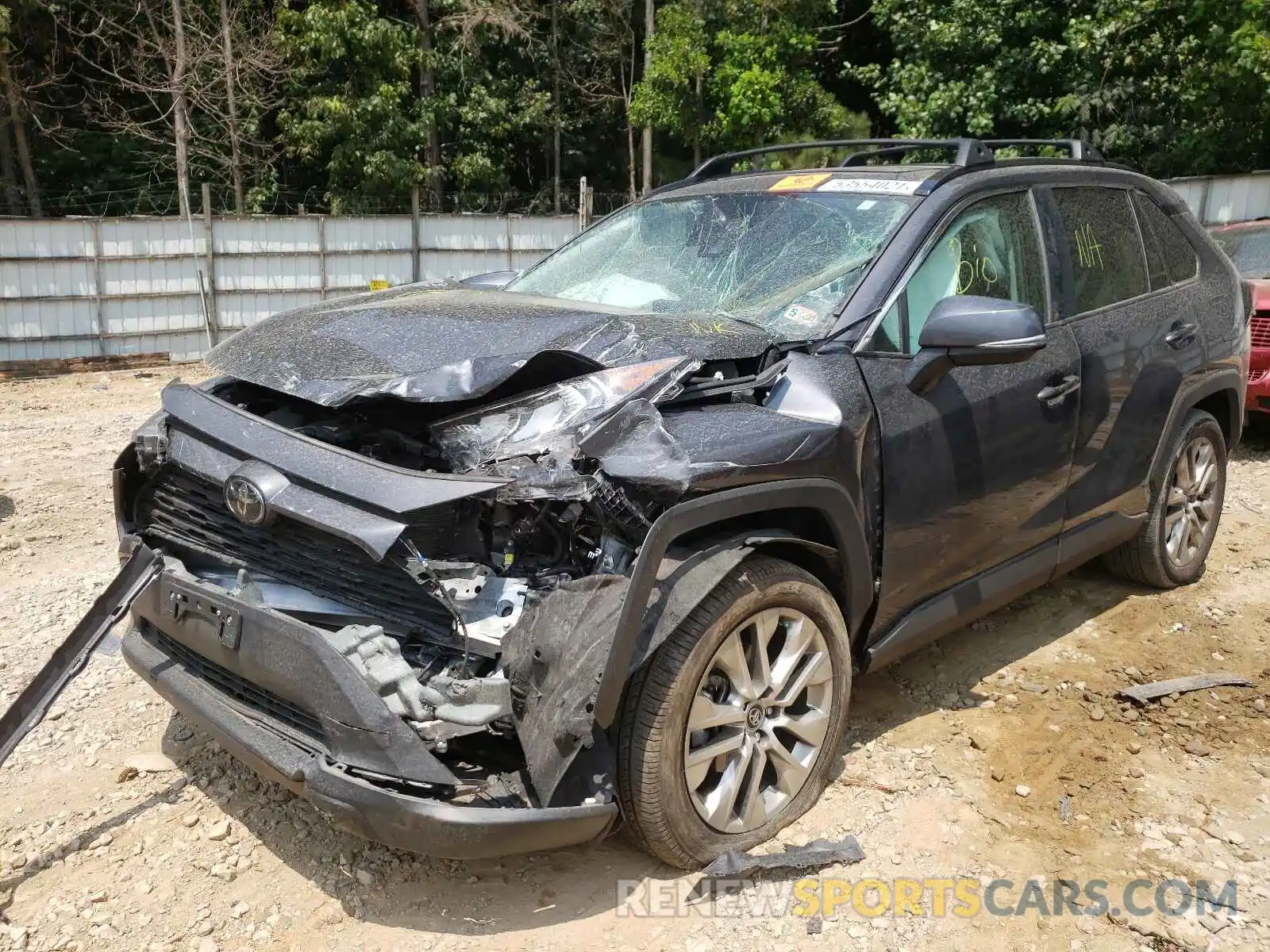 2 Photograph of a damaged car 2T3A1RFV7LW108737 TOYOTA RAV4 2020