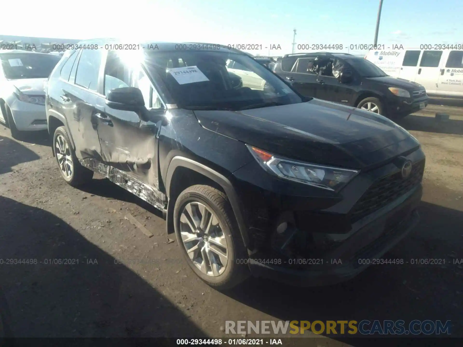 1 Photograph of a damaged car 2T3A1RFV7LW110861 TOYOTA RAV4 2020