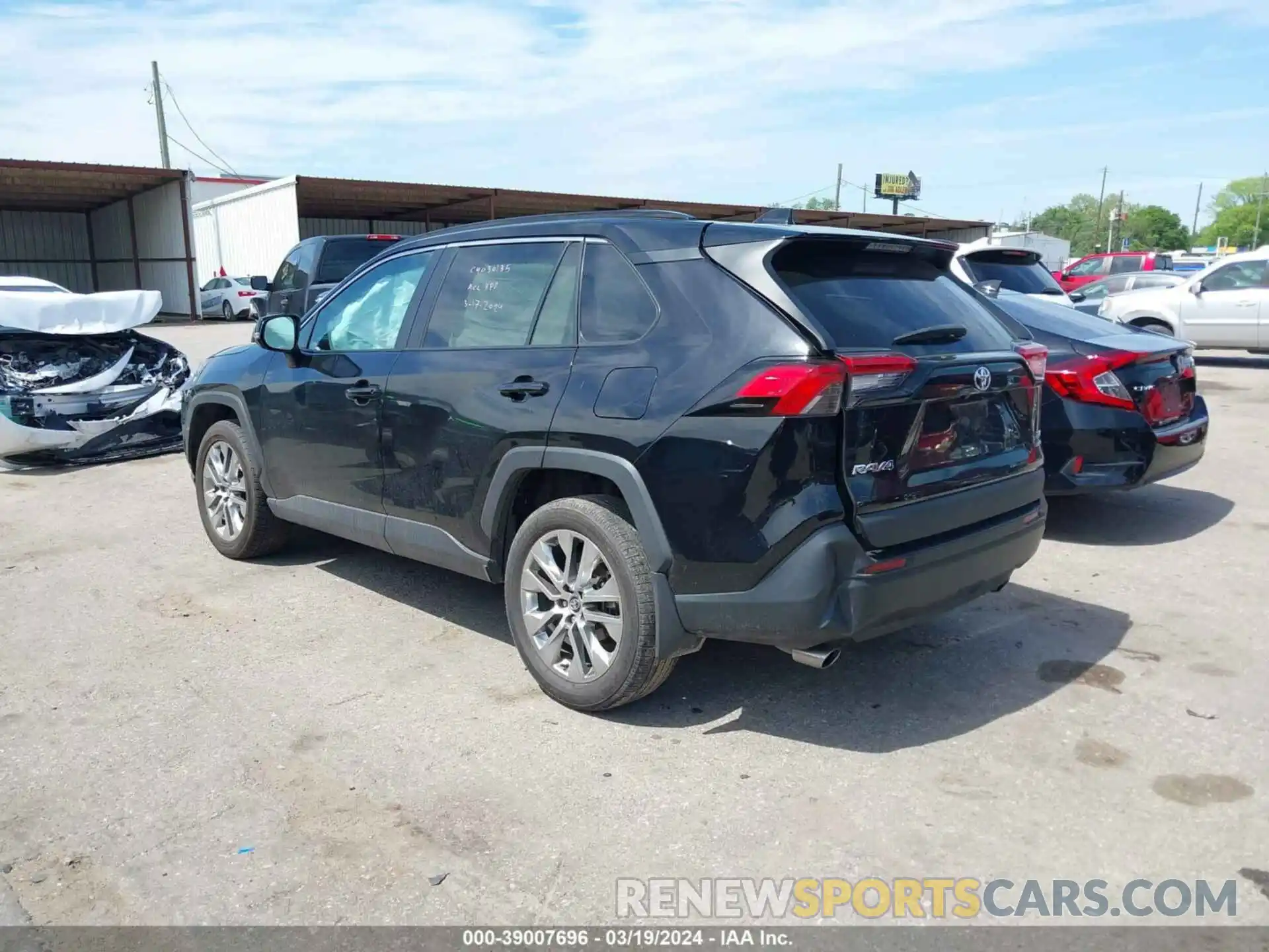 3 Photograph of a damaged car 2T3A1RFV7LW133539 TOYOTA RAV4 2020