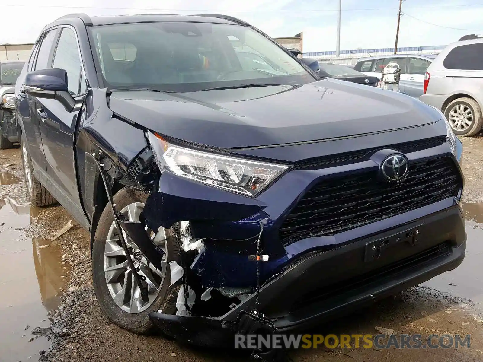 1 Photograph of a damaged car 2T3A1RFV8LC062482 TOYOTA RAV4 2020