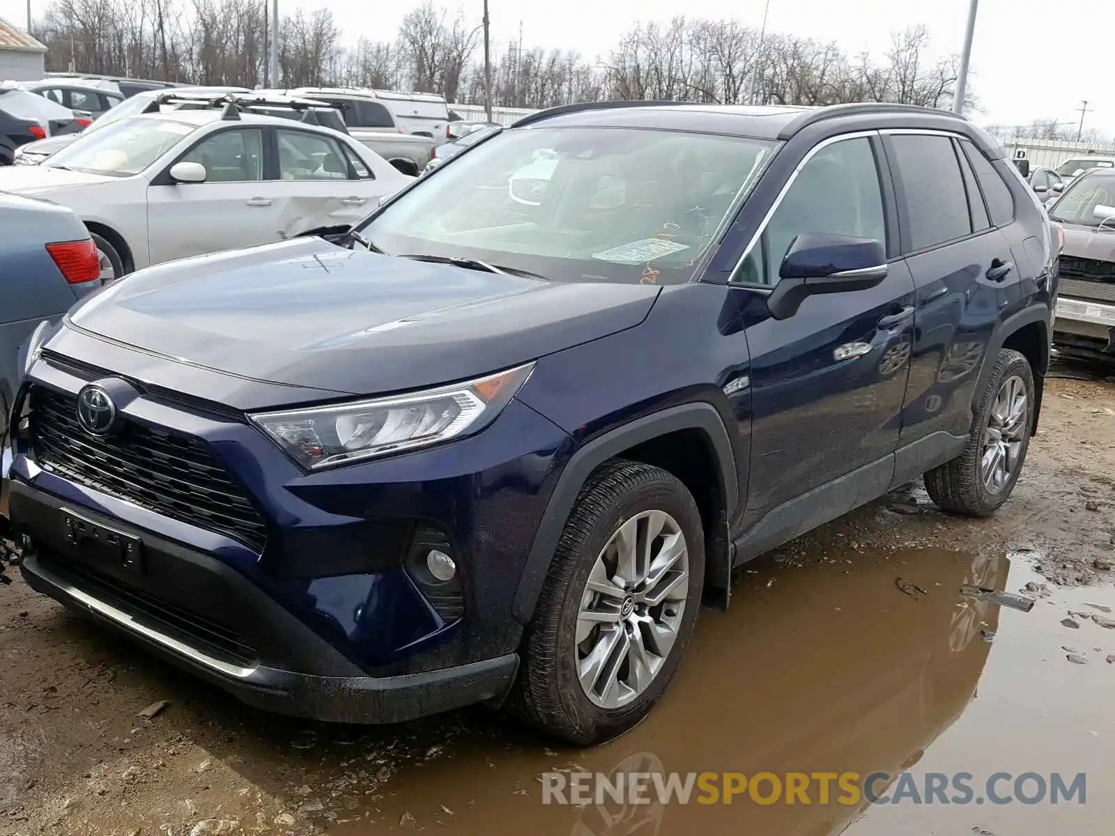 2 Photograph of a damaged car 2T3A1RFV8LC062482 TOYOTA RAV4 2020