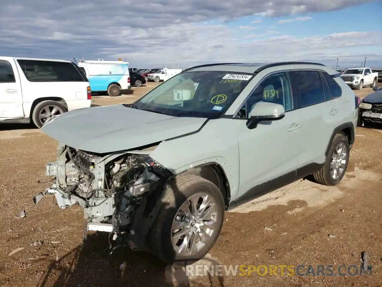 2 Photograph of a damaged car 2T3A1RFV8LC126407 TOYOTA RAV4 2020