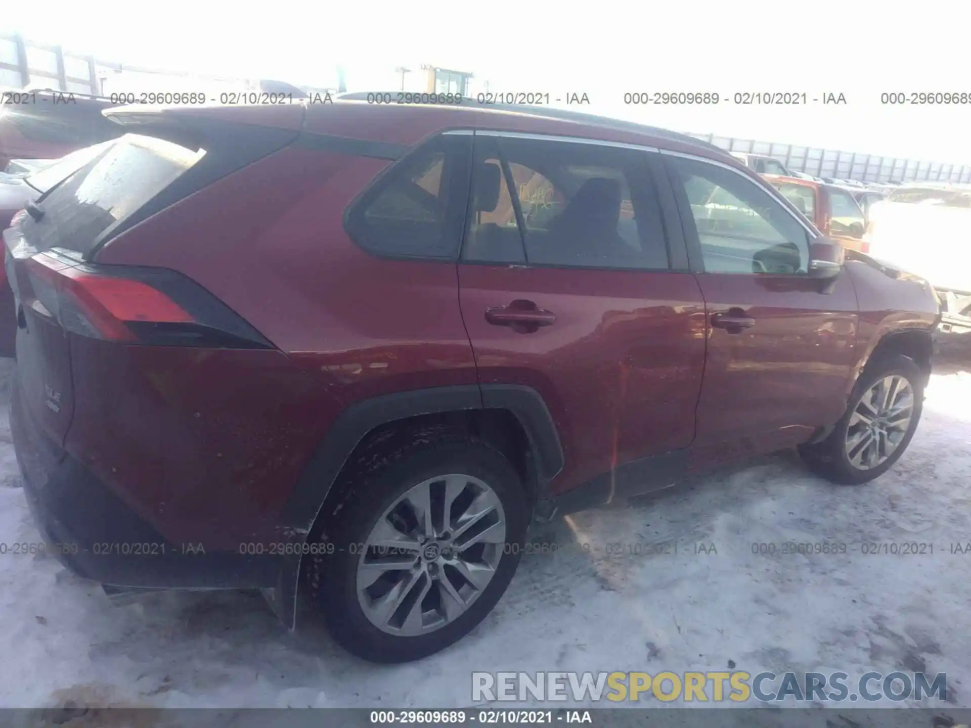 4 Photograph of a damaged car 2T3A1RFV8LC126729 TOYOTA RAV4 2020