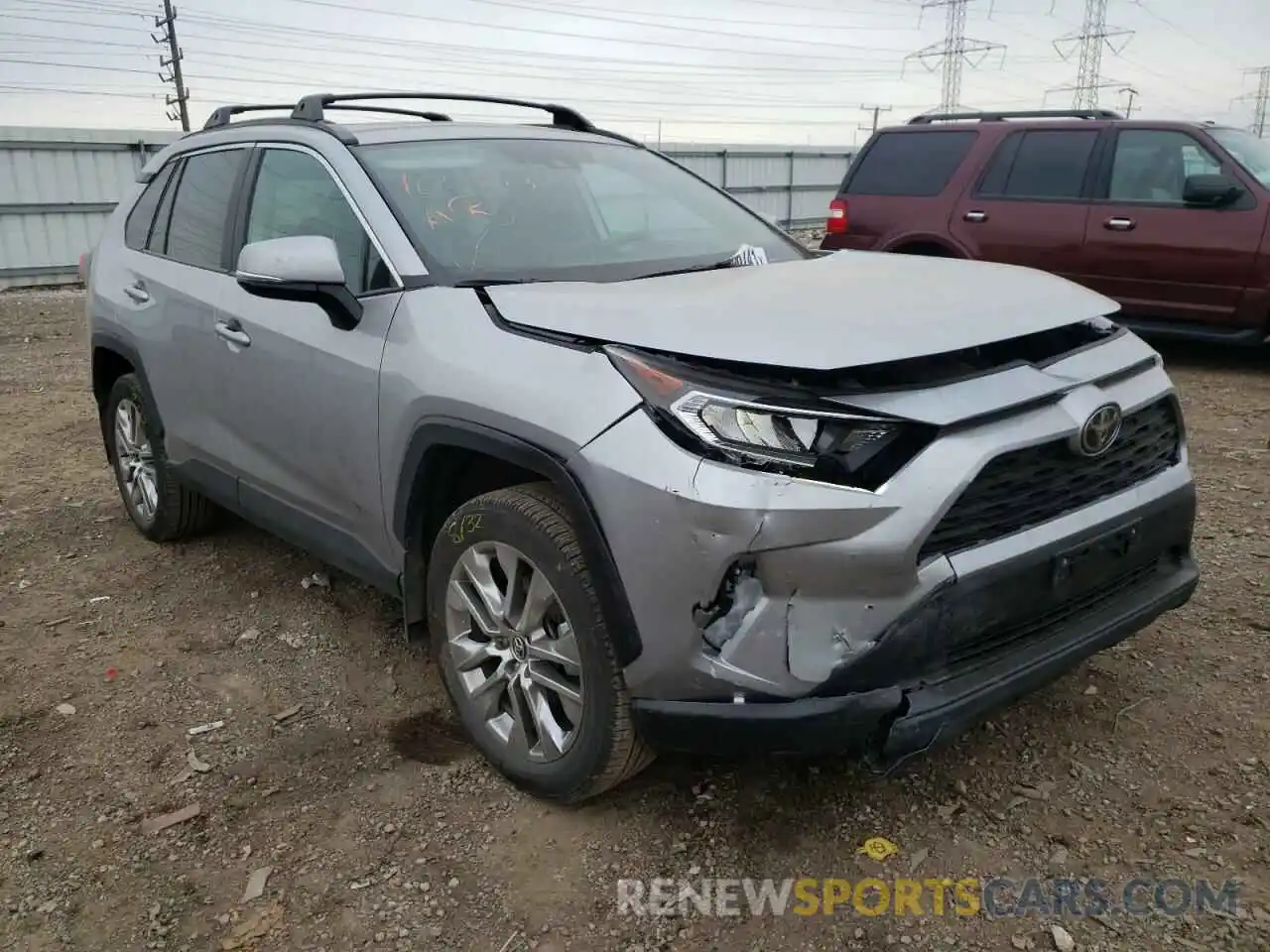 1 Photograph of a damaged car 2T3A1RFV8LC130294 TOYOTA RAV4 2020