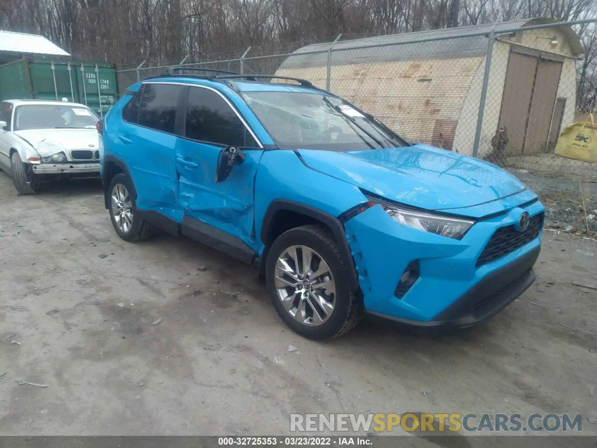 1 Photograph of a damaged car 2T3A1RFV8LC132515 TOYOTA RAV4 2020