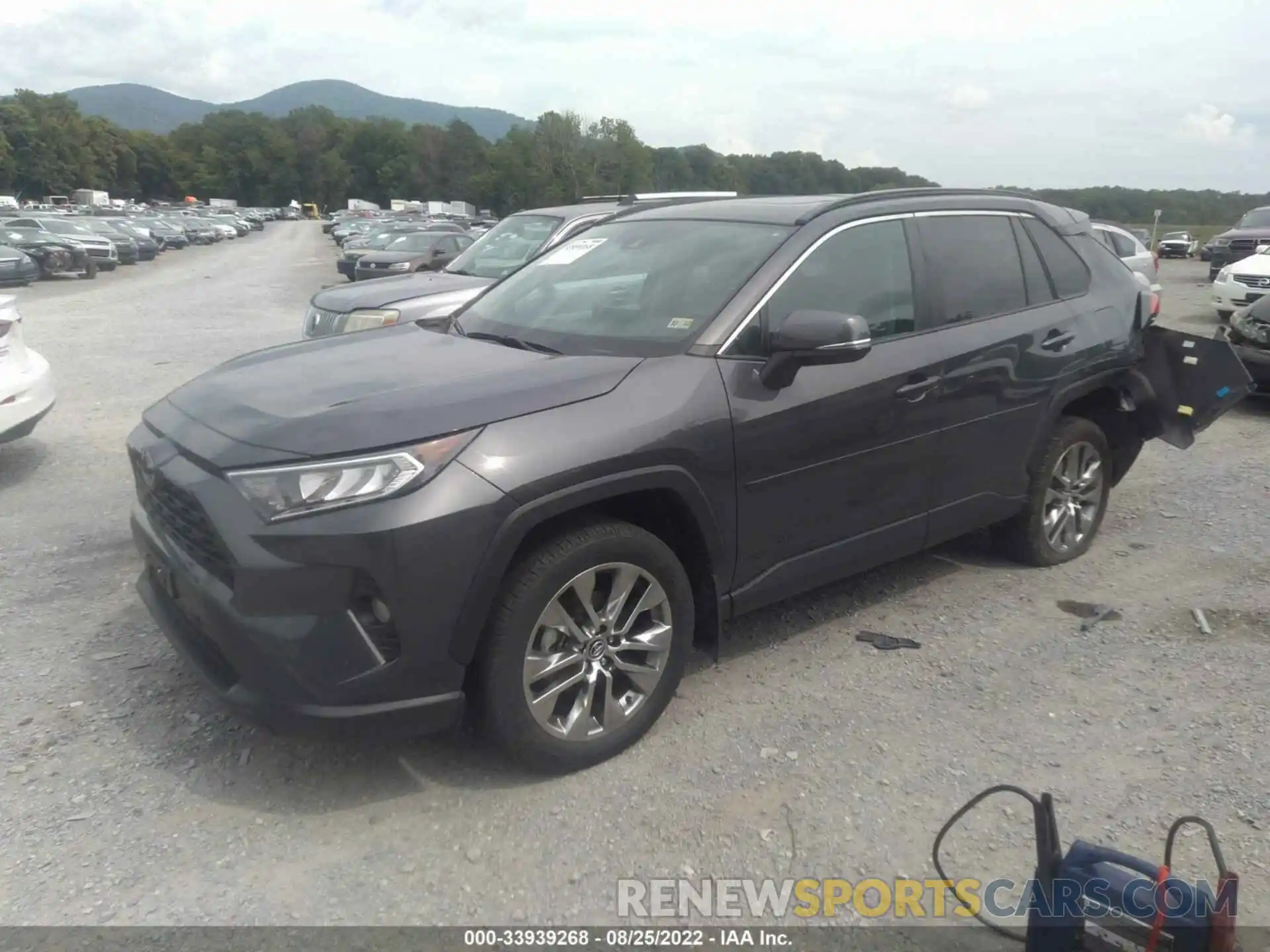 2 Photograph of a damaged car 2T3A1RFV8LW091088 TOYOTA RAV4 2020