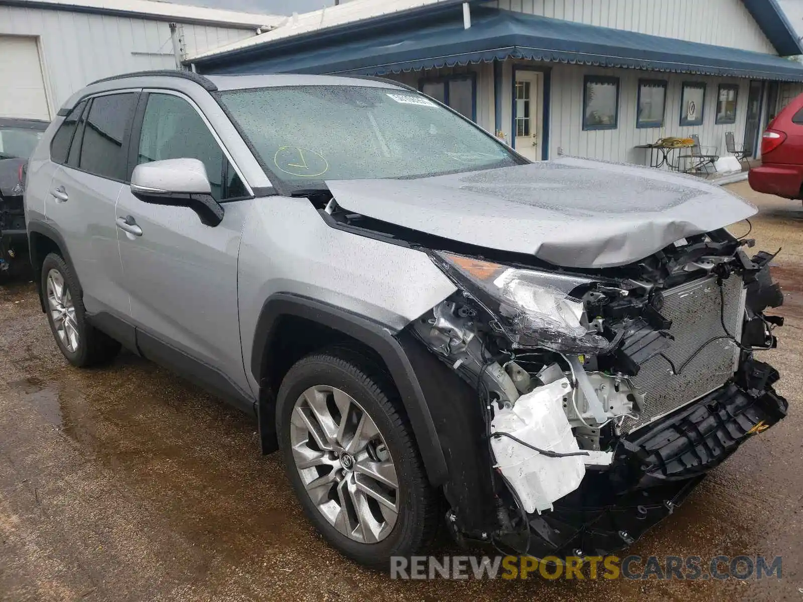 1 Photograph of a damaged car 2T3A1RFV8LW107855 TOYOTA RAV4 2020