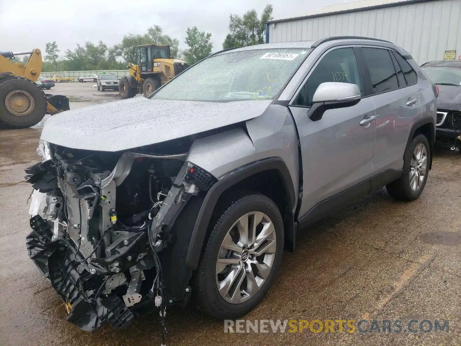 2 Photograph of a damaged car 2T3A1RFV8LW107855 TOYOTA RAV4 2020