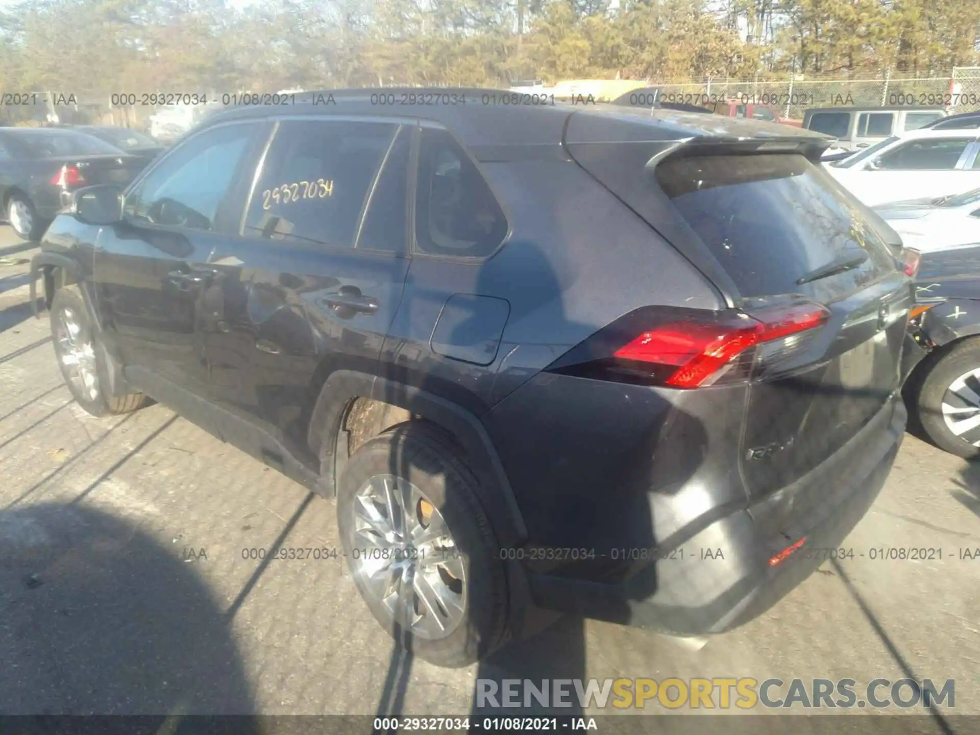 3 Photograph of a damaged car 2T3A1RFV9LC063723 TOYOTA RAV4 2020