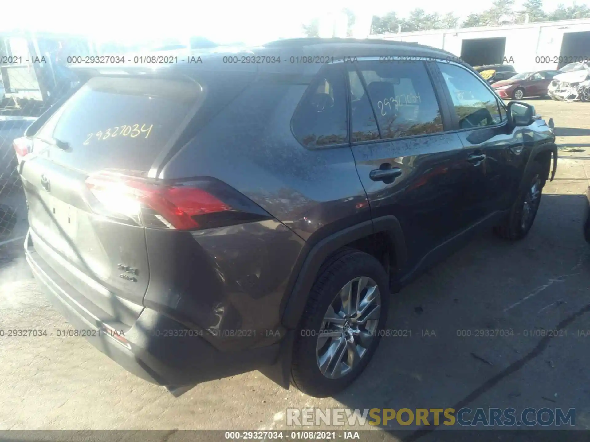 4 Photograph of a damaged car 2T3A1RFV9LC063723 TOYOTA RAV4 2020