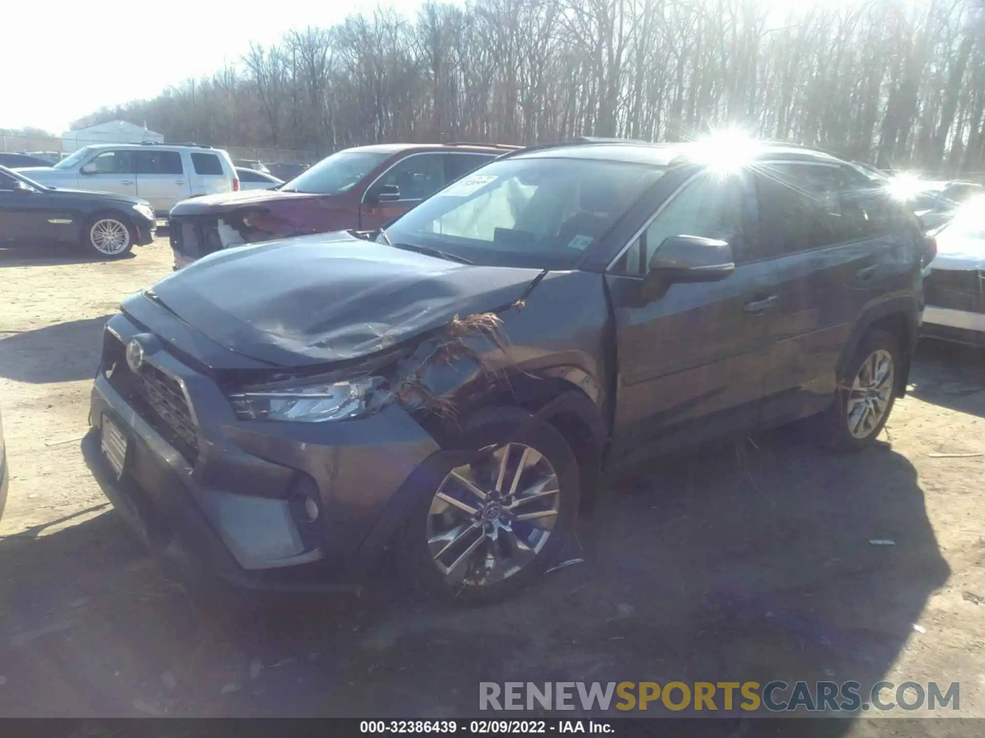 2 Photograph of a damaged car 2T3A1RFV9LC071658 TOYOTA RAV4 2020