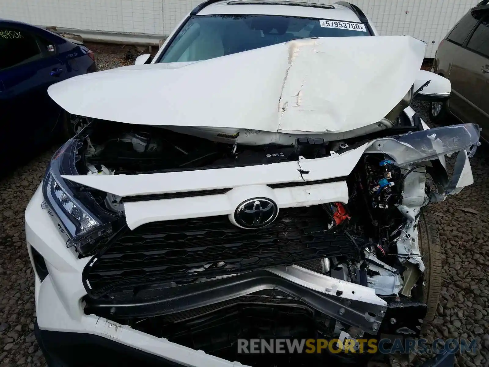 7 Photograph of a damaged car 2T3A1RFV9LC072552 TOYOTA RAV4 2020