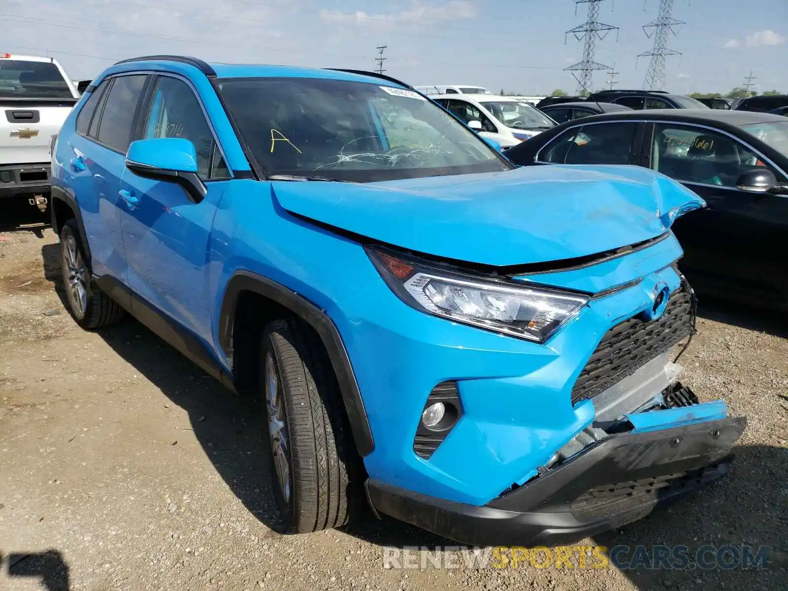 1 Photograph of a damaged car 2T3A1RFV9LW136104 TOYOTA RAV4 2020