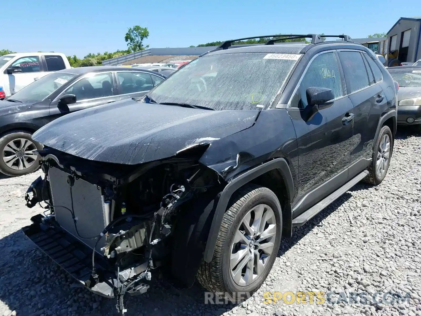 2 Photograph of a damaged car 2T3A1RFVXLC074603 TOYOTA RAV4 2020