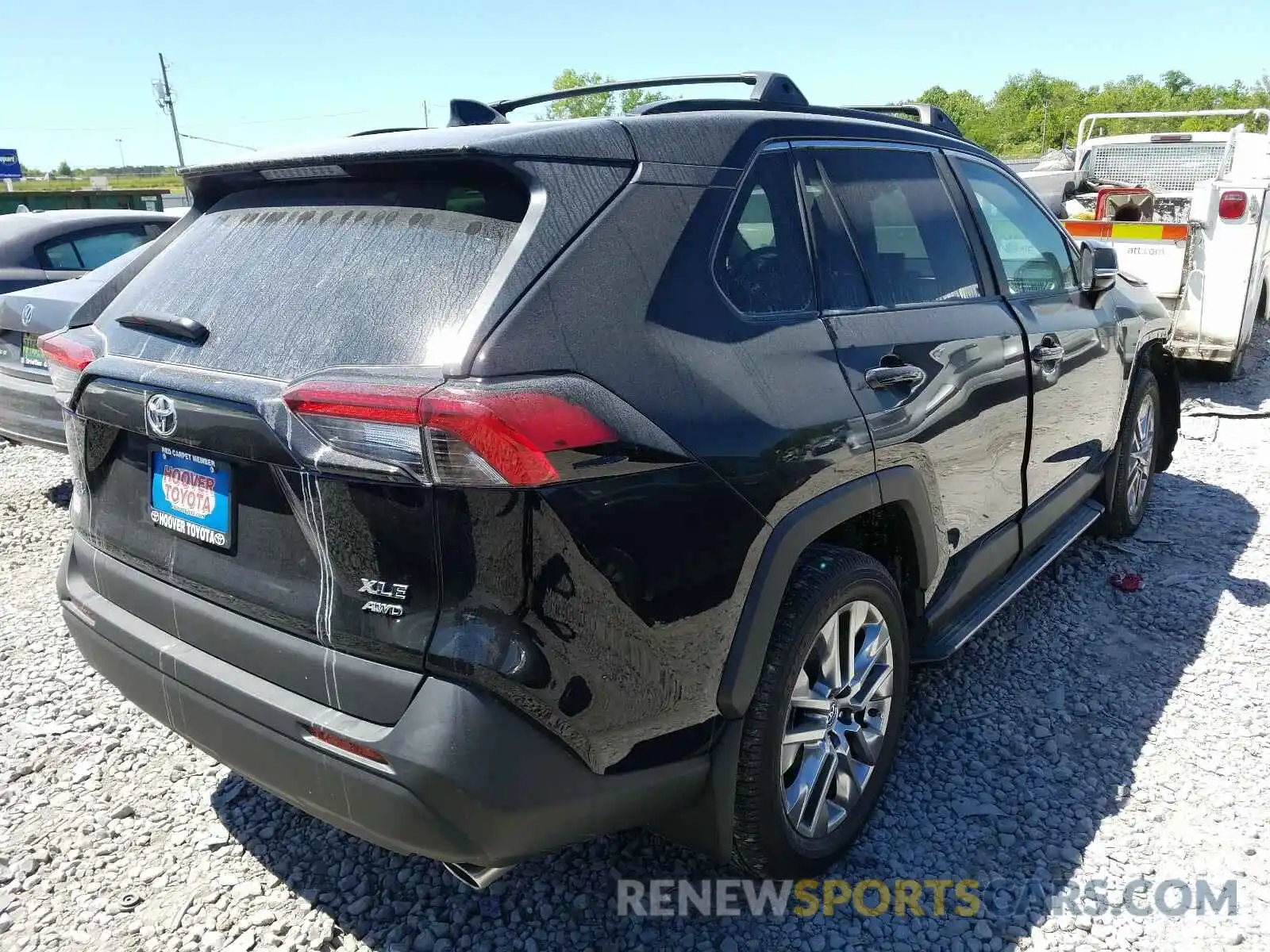 4 Photograph of a damaged car 2T3A1RFVXLC074603 TOYOTA RAV4 2020