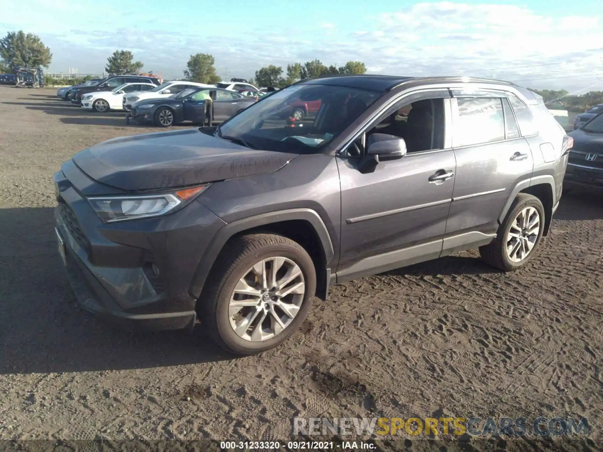 2 Фотография поврежденного автомобиля 2T3A1RFVXLW112426 TOYOTA RAV4 2020