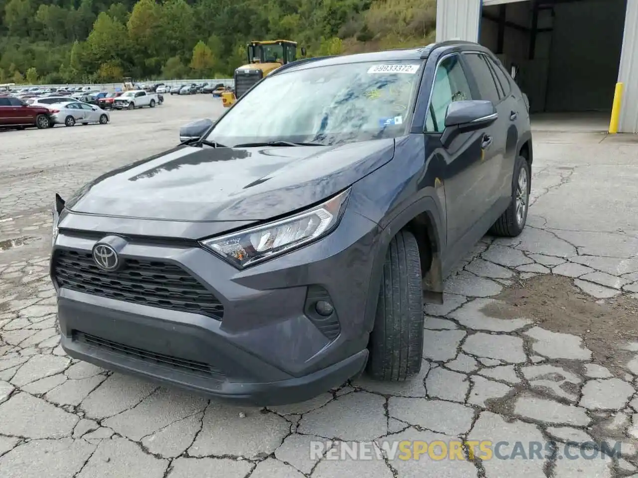 2 Фотография поврежденного автомобиля 2T3A1RFVXLW135835 TOYOTA RAV4 2020