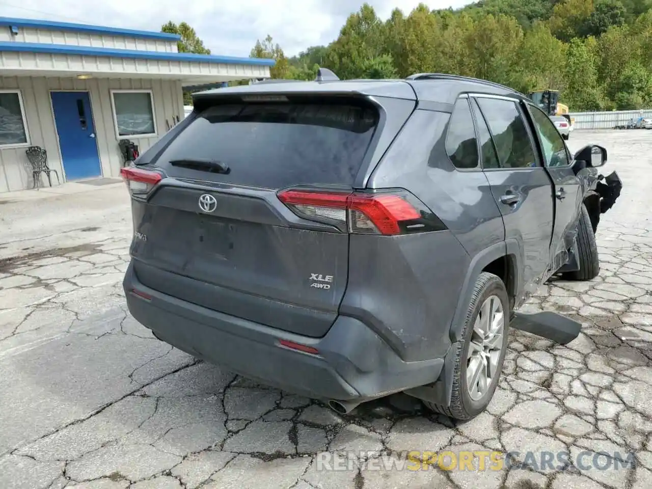 4 Фотография поврежденного автомобиля 2T3A1RFVXLW135835 TOYOTA RAV4 2020