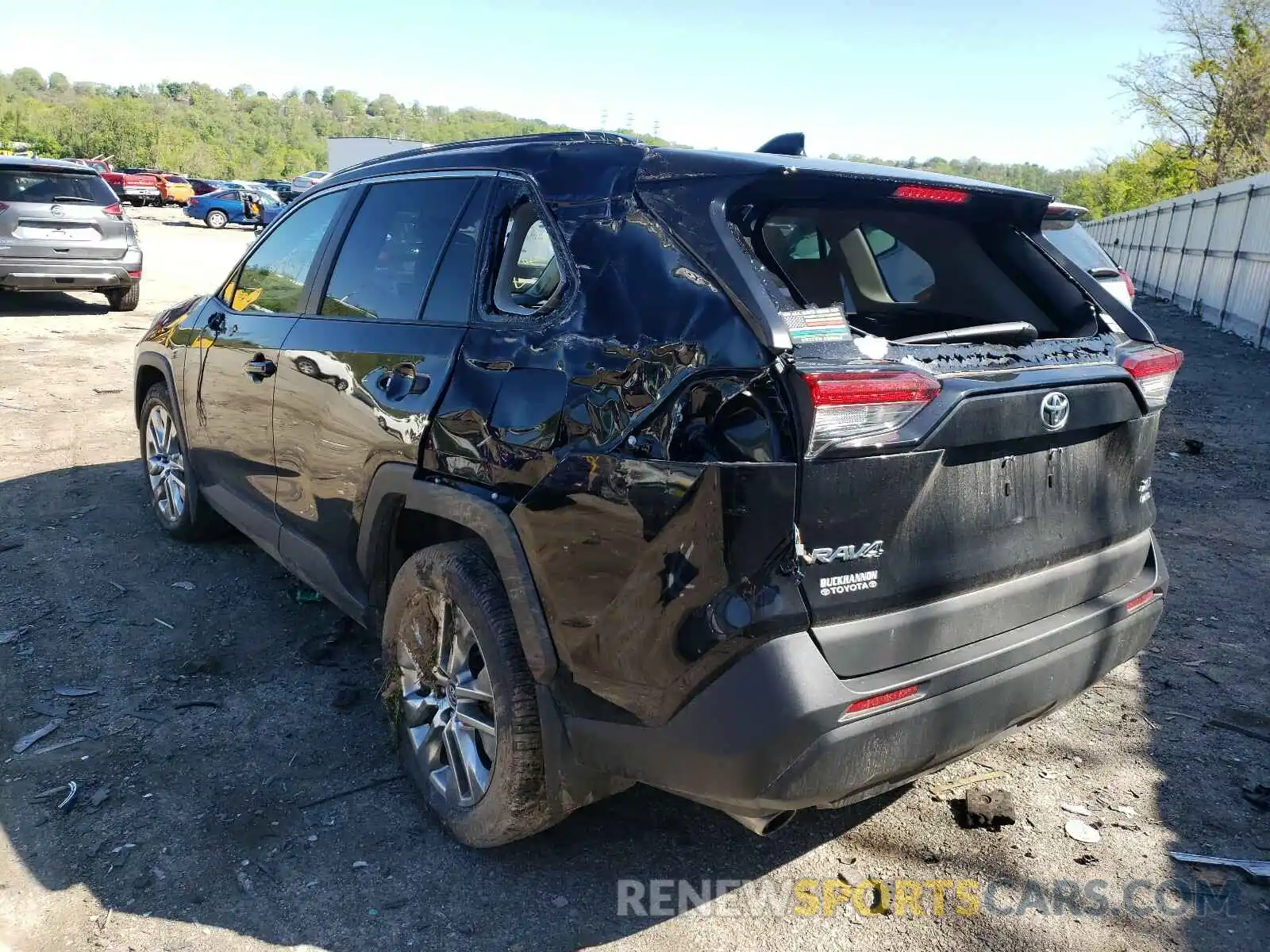 3 Photograph of a damaged car 2T3A1RFVXLW139951 TOYOTA RAV4 2020