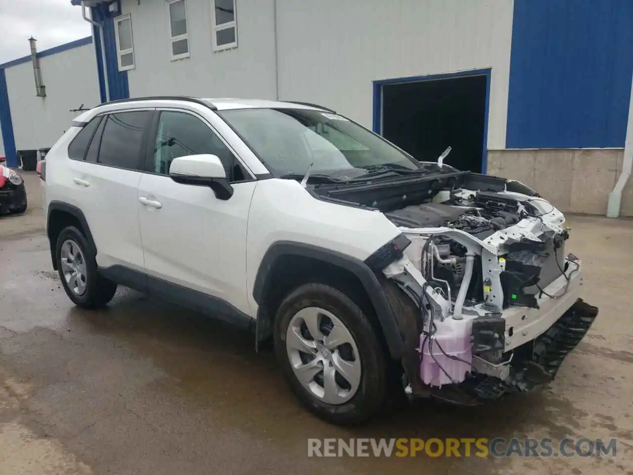 1 Photograph of a damaged car 2T3B1RFV1LC138189 TOYOTA RAV4 2020