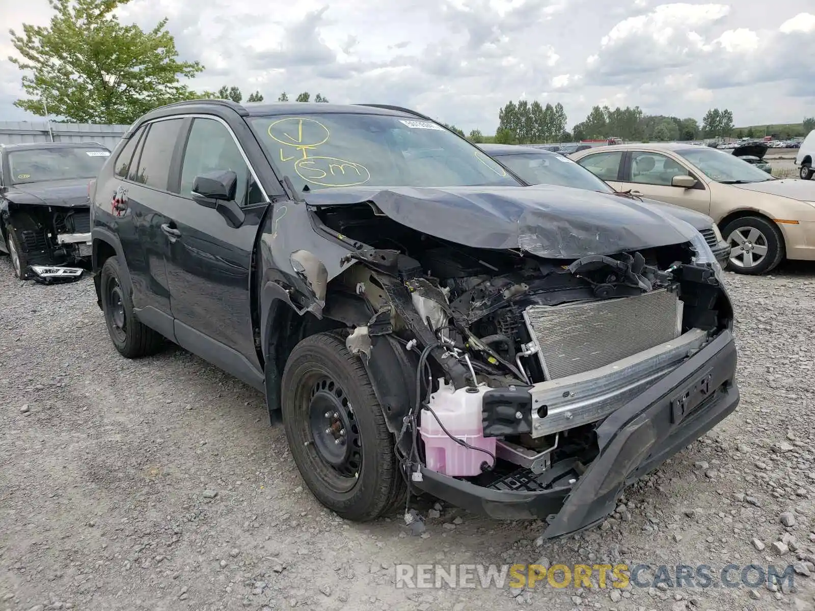 1 Photograph of a damaged car 2T3B1RFV4LC061589 TOYOTA RAV4 2020