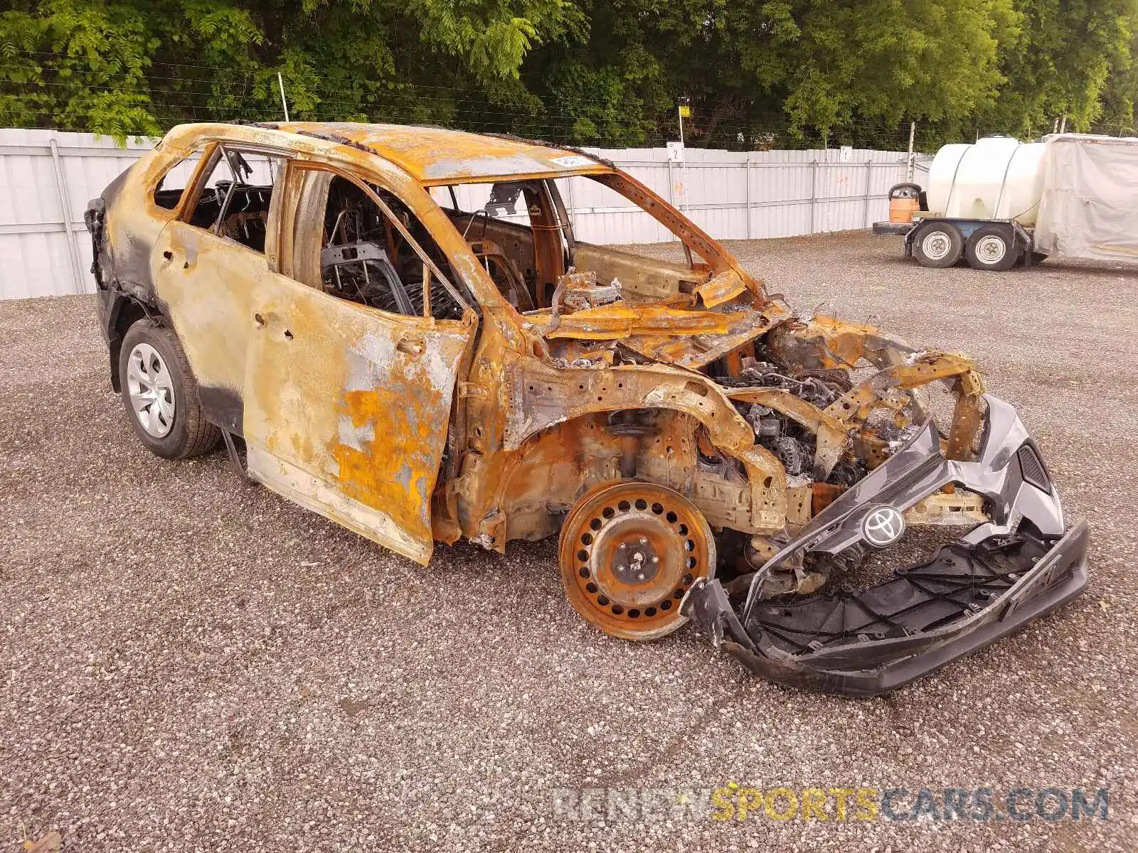 1 Photograph of a damaged car 2T3B1RFV4LC066355 TOYOTA RAV4 2020